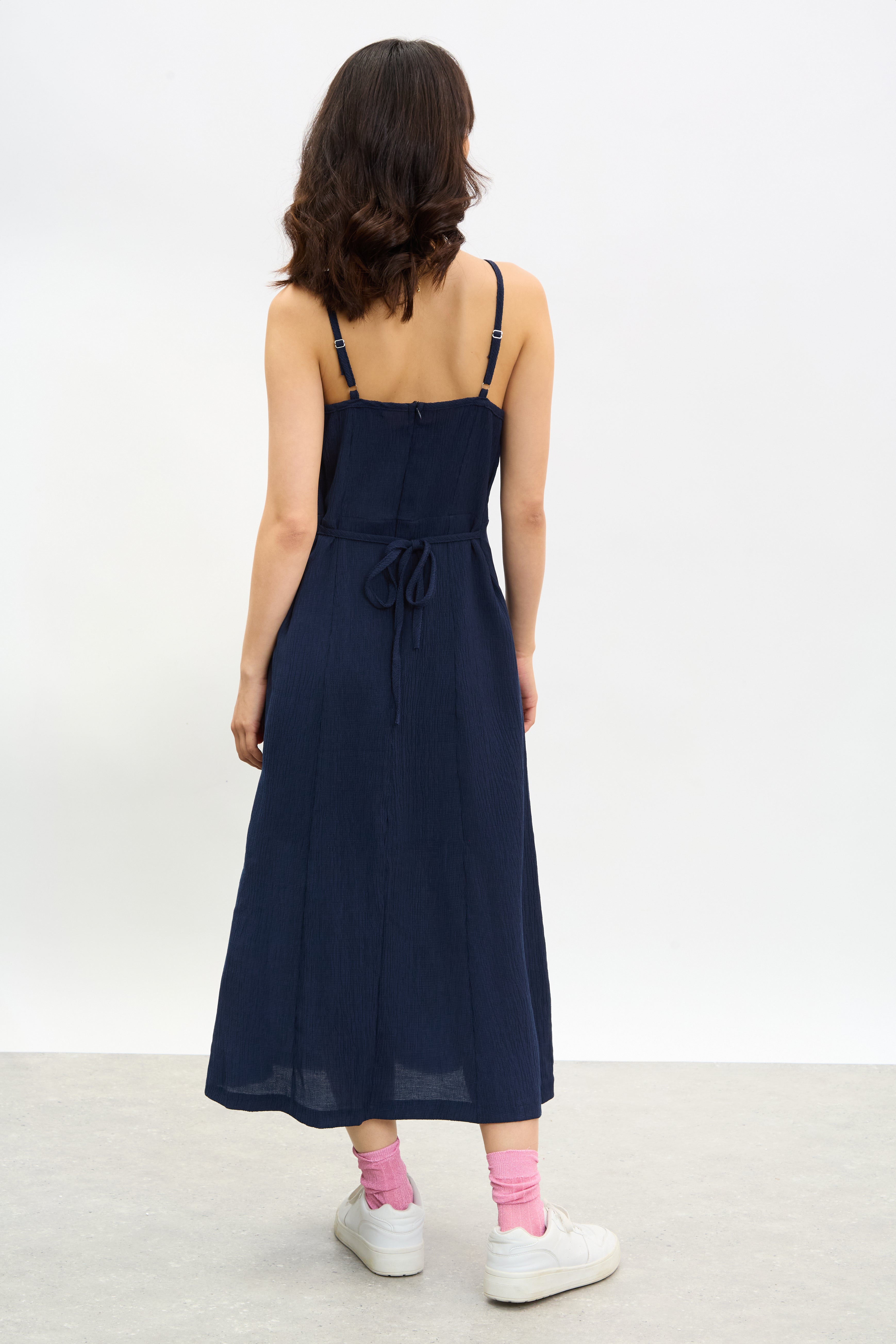 Navy blue tie waist thin strap midi dress_2
