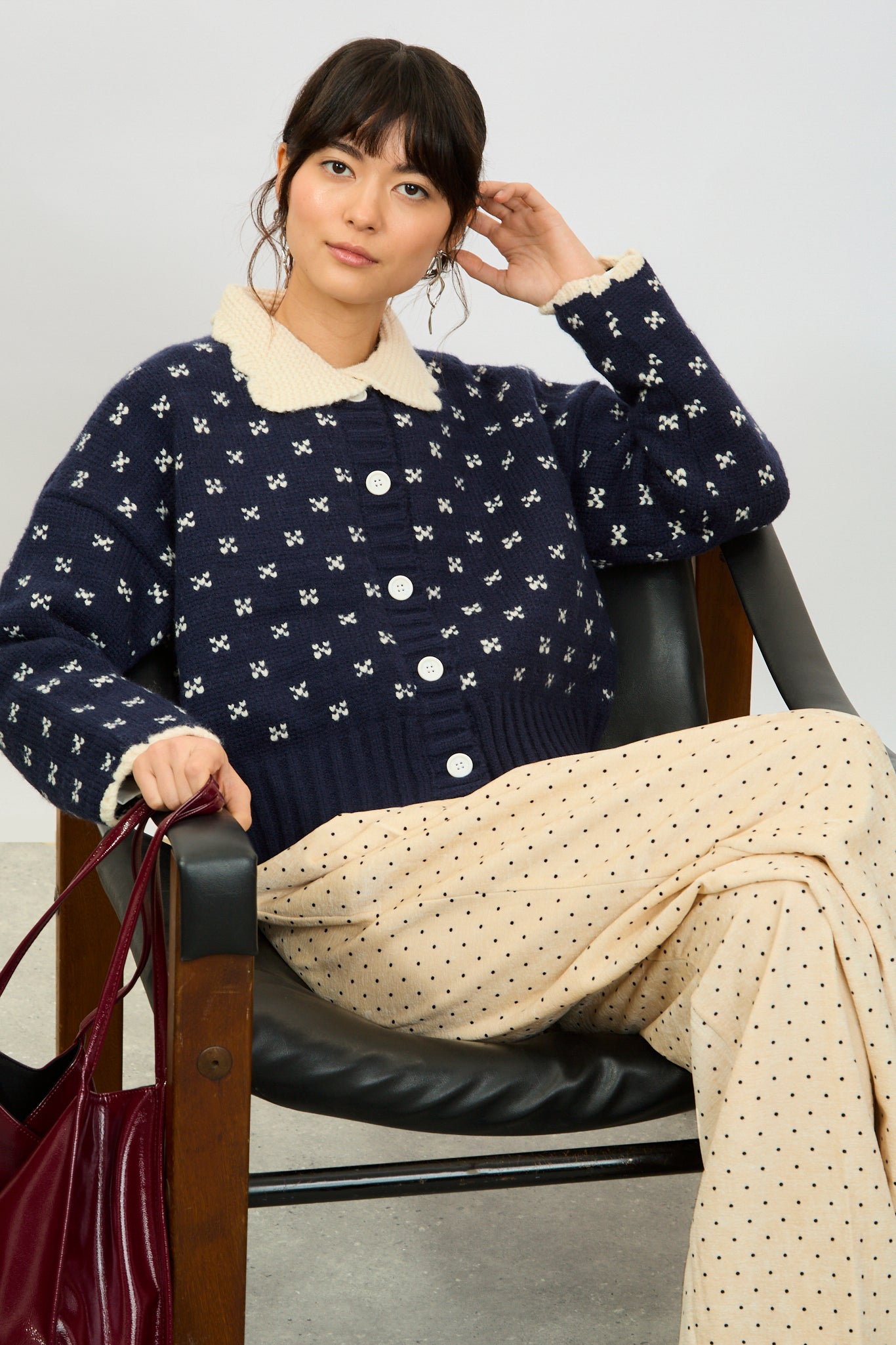Navy scalloped collar intarsia cross cardigan_5