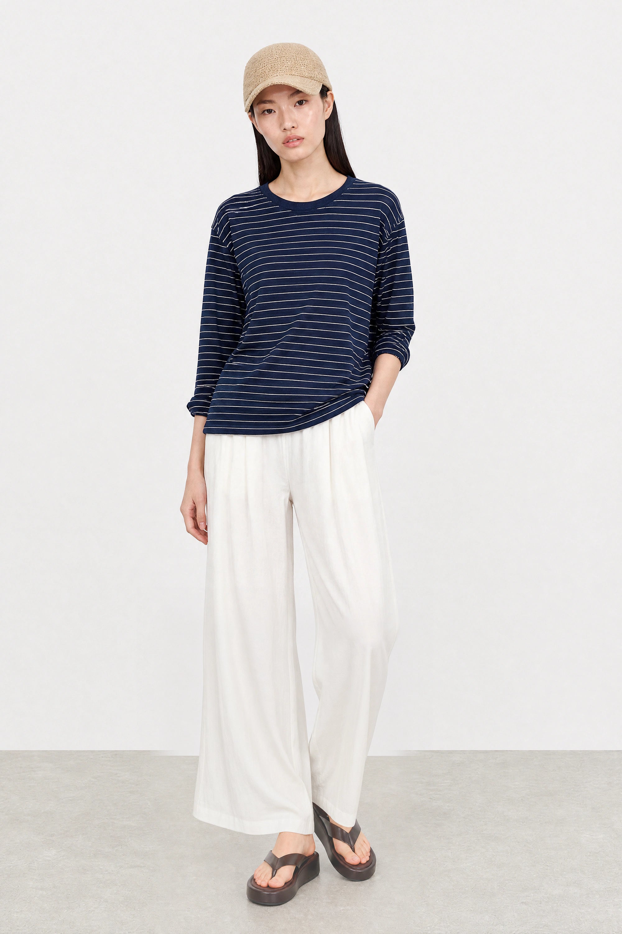 Navy blue and white thin striped linen blend long sleeved tee_4