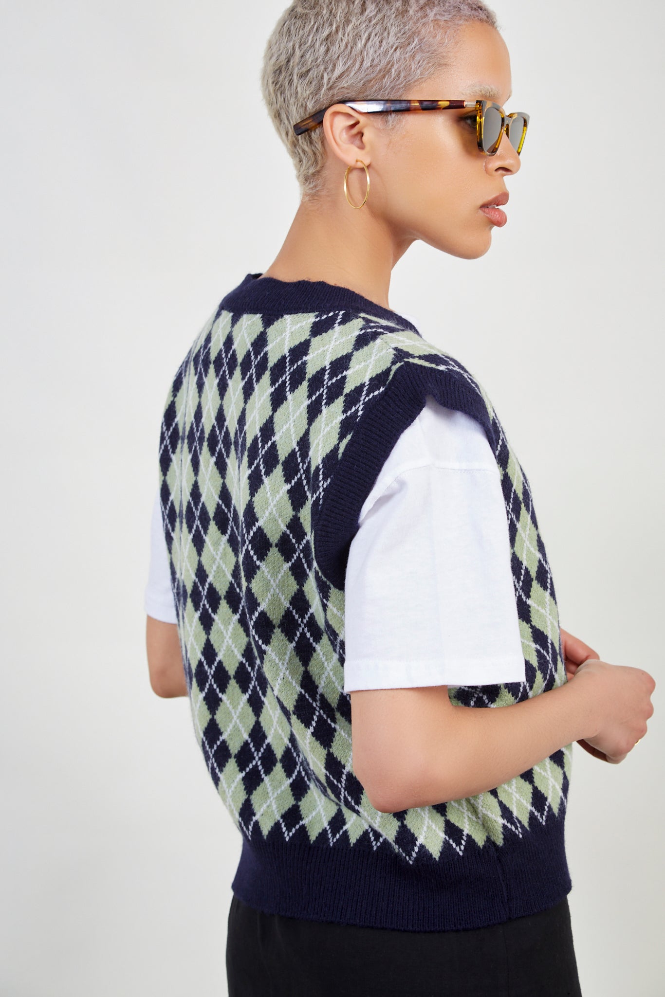 Navy and green argyle vest_5