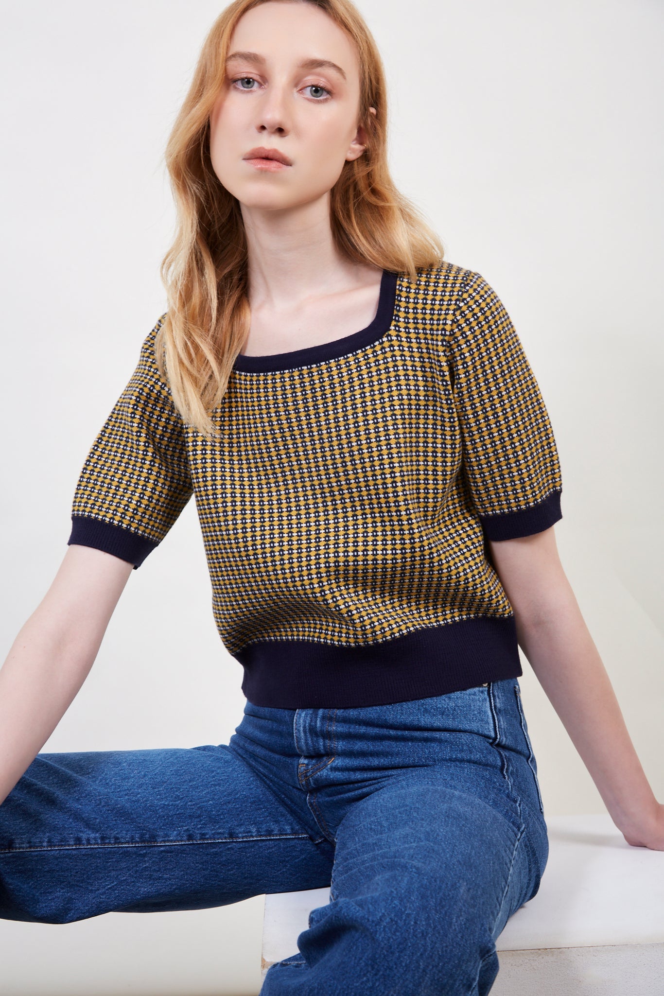 Navy and yellow dots knit tee_1
