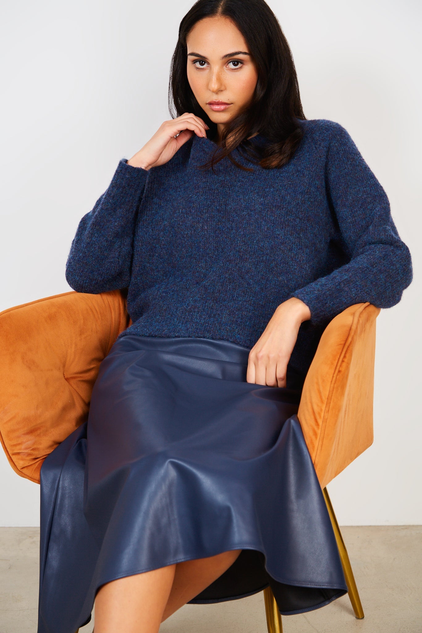 Navy wool blend v neck jumper_5