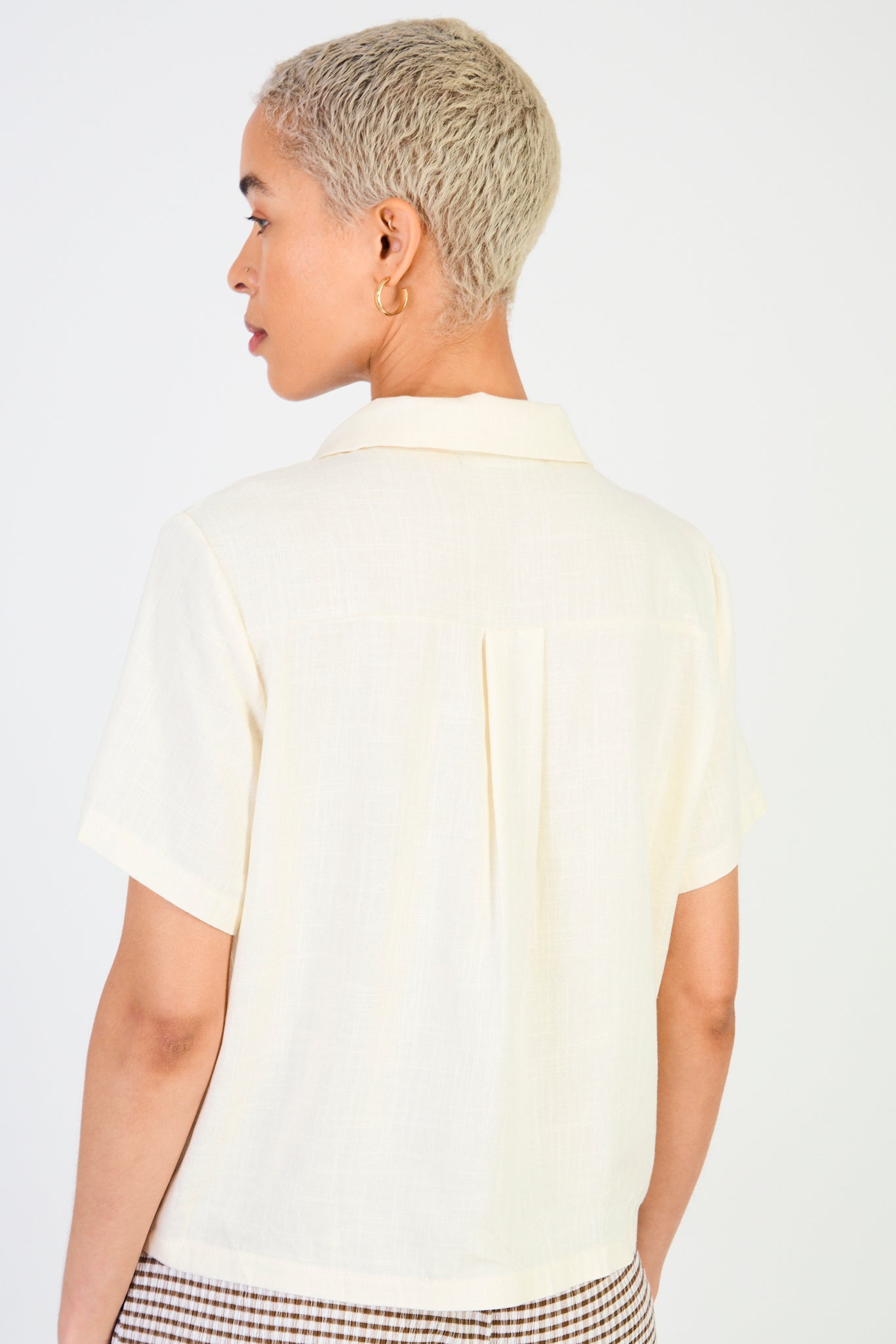 Oatmeal linen blend short sleeved shirt blouse_2