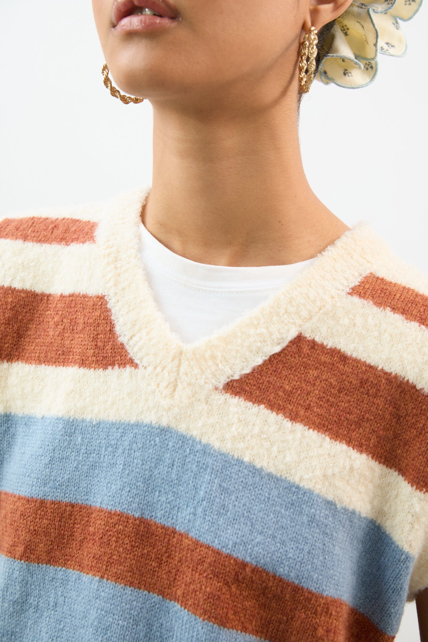 Orange and blue textured striped wool blend sweater vest_3
