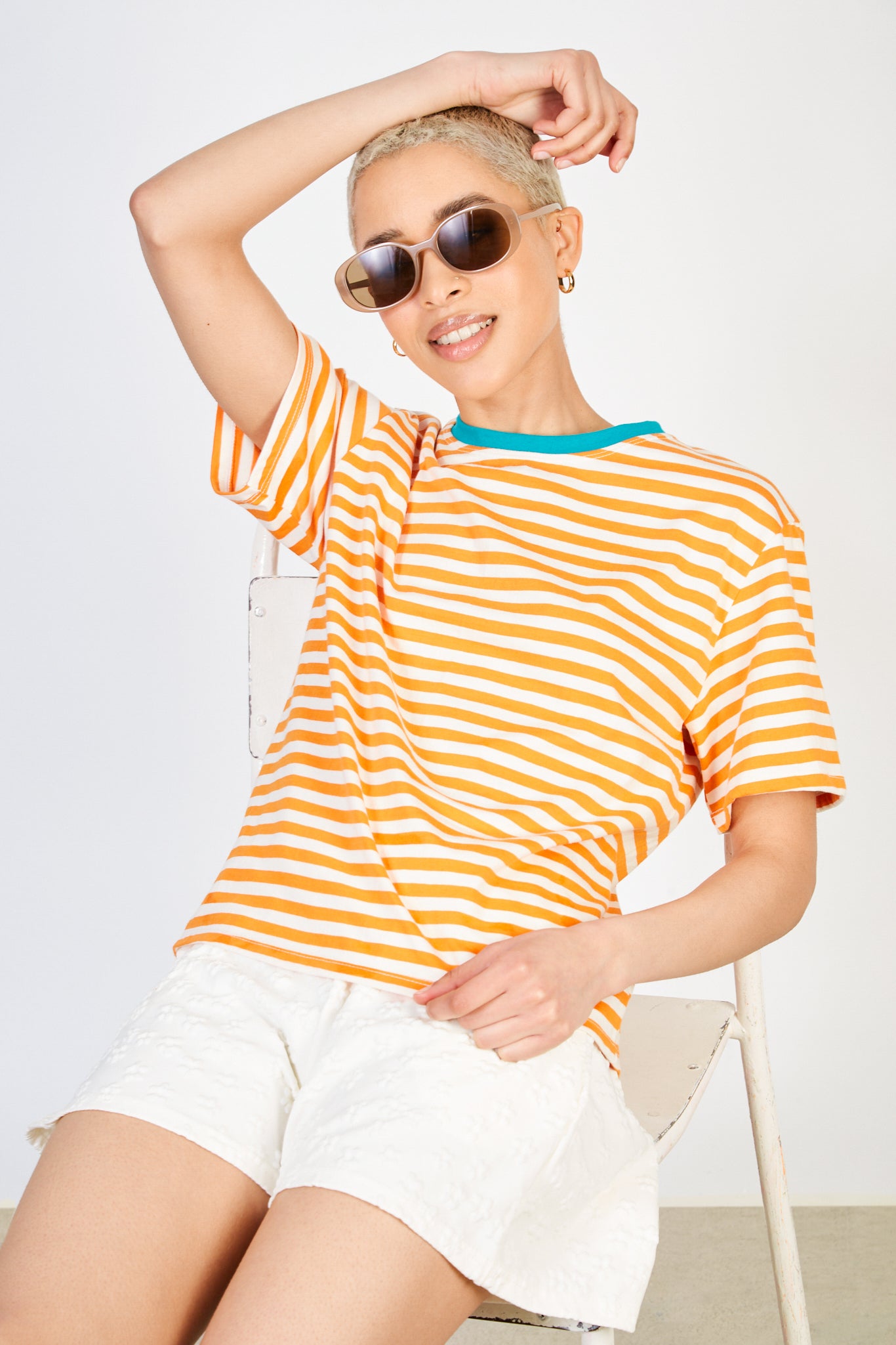 Orange striped teal collar tee_1