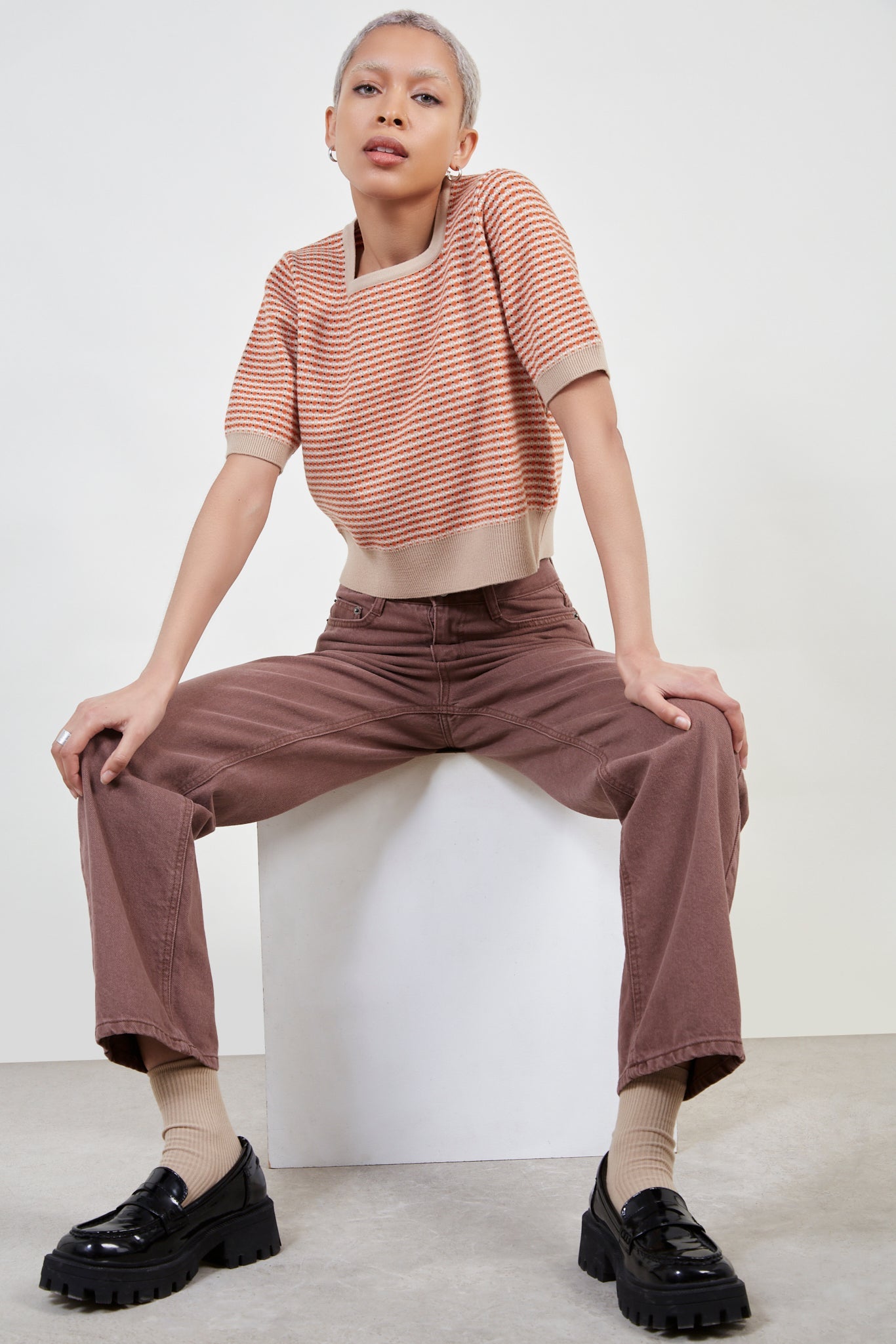 Orange and beige dots knit tee_3