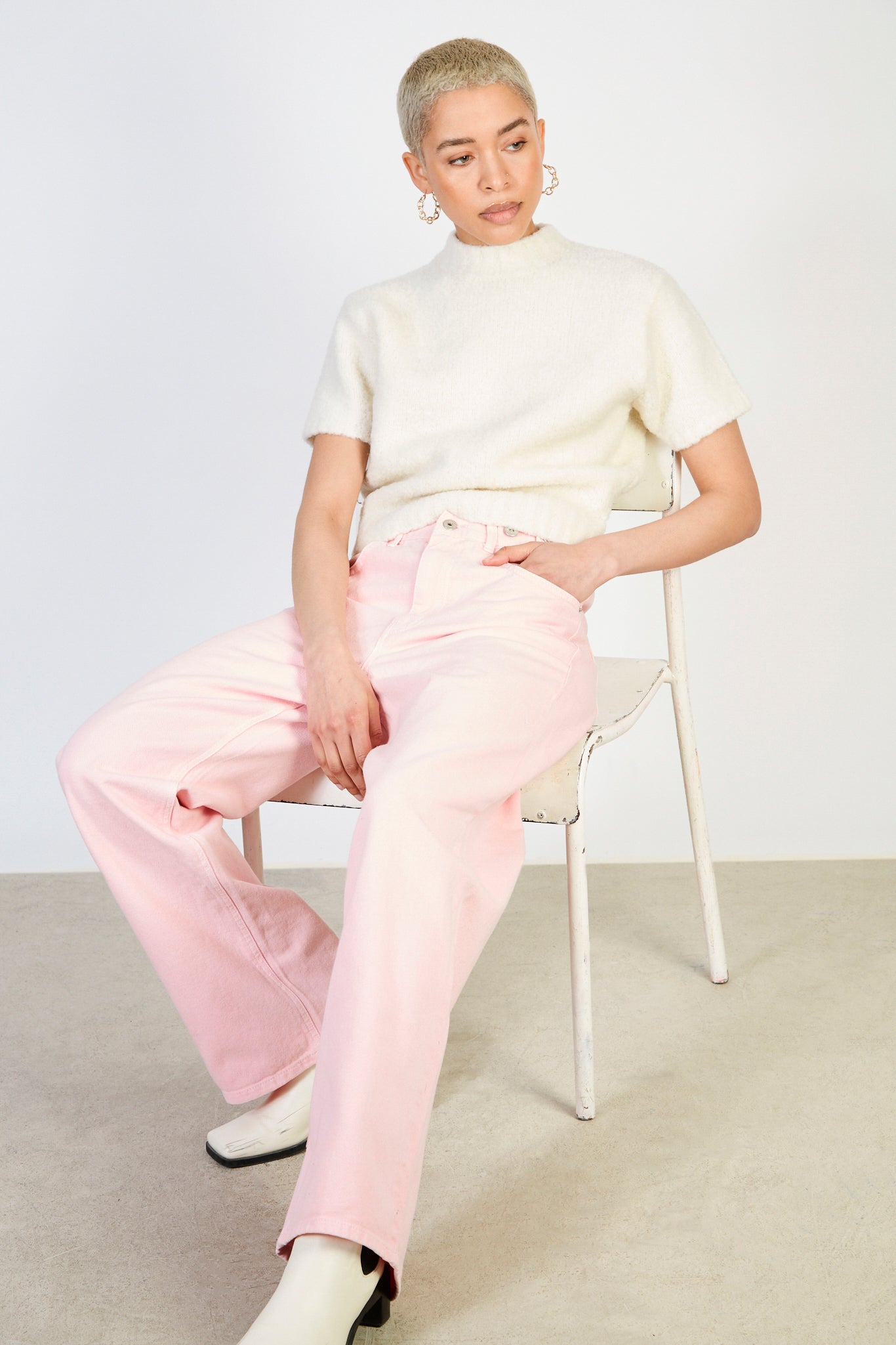 Pale pink adjustable waist double button jeans_5