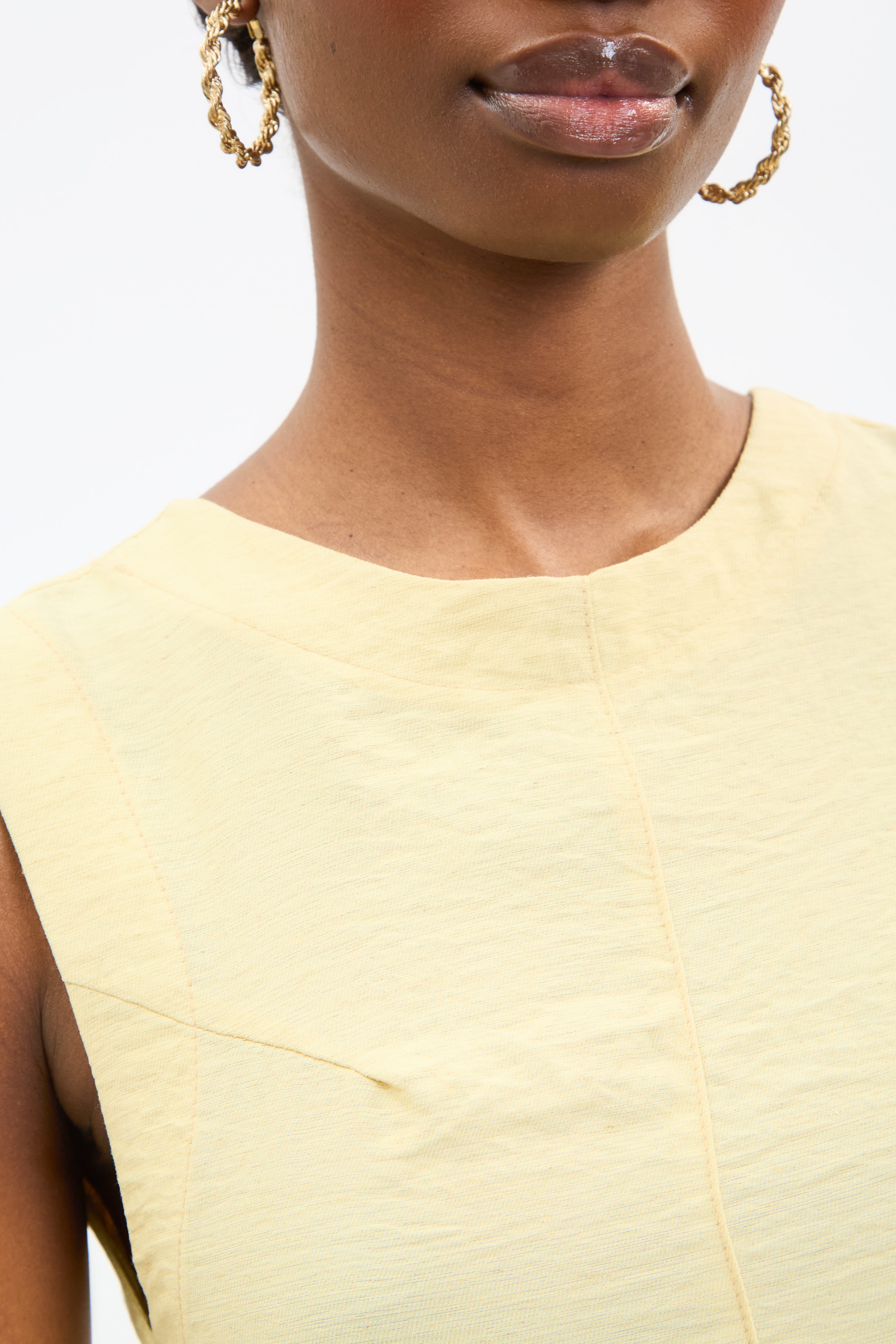 Pale yellow tie up peek back dress_4