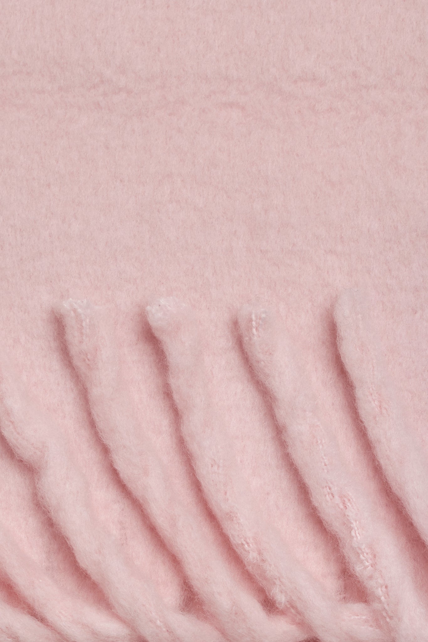 Pale pink fuzzy thick scarf_2