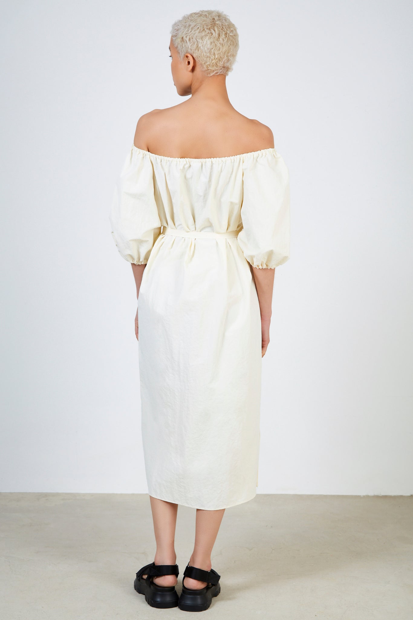 Pale yellow puff sleeve belted off shoulder dress_2
