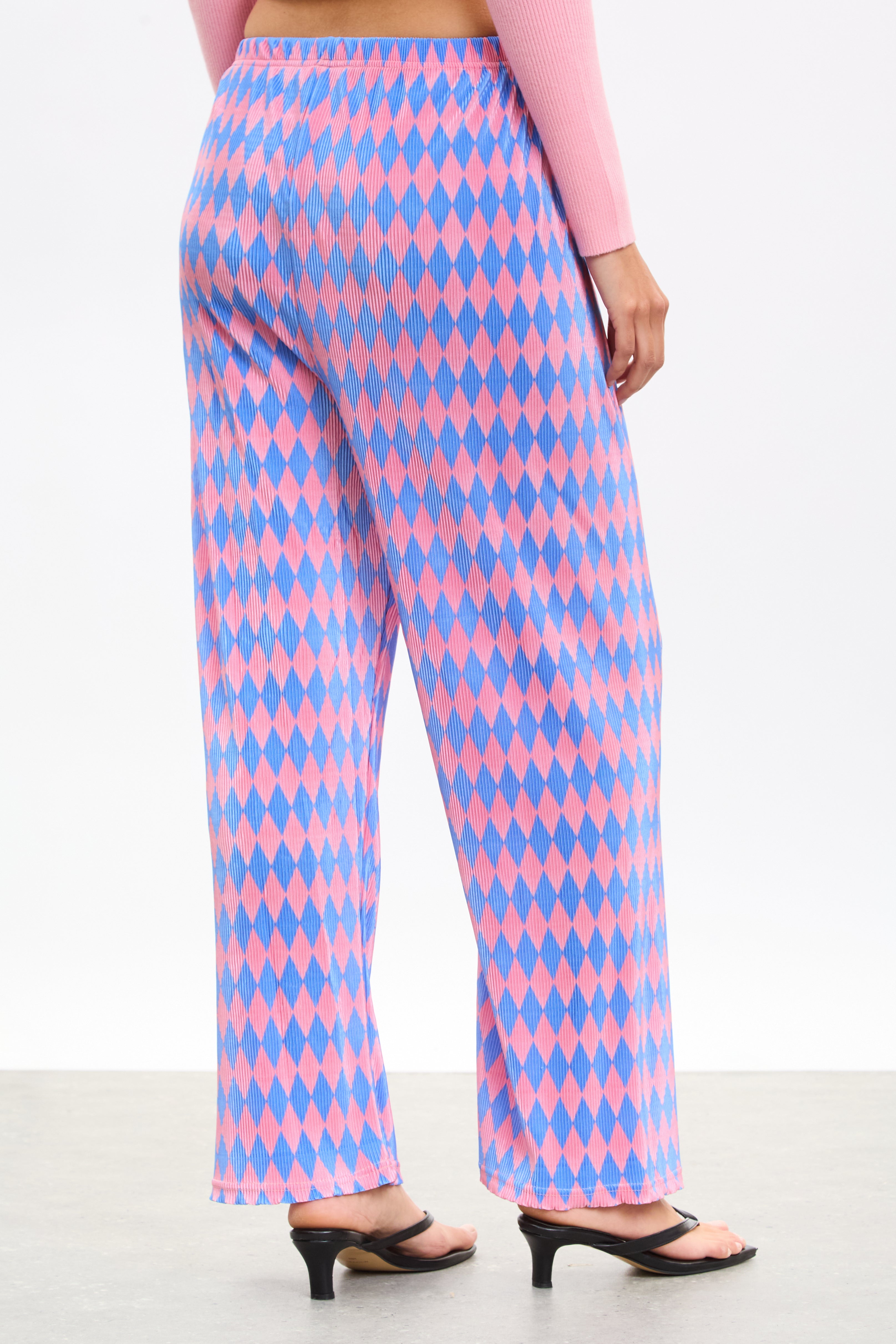 Pink and blue diamond micro pleated trousers_2