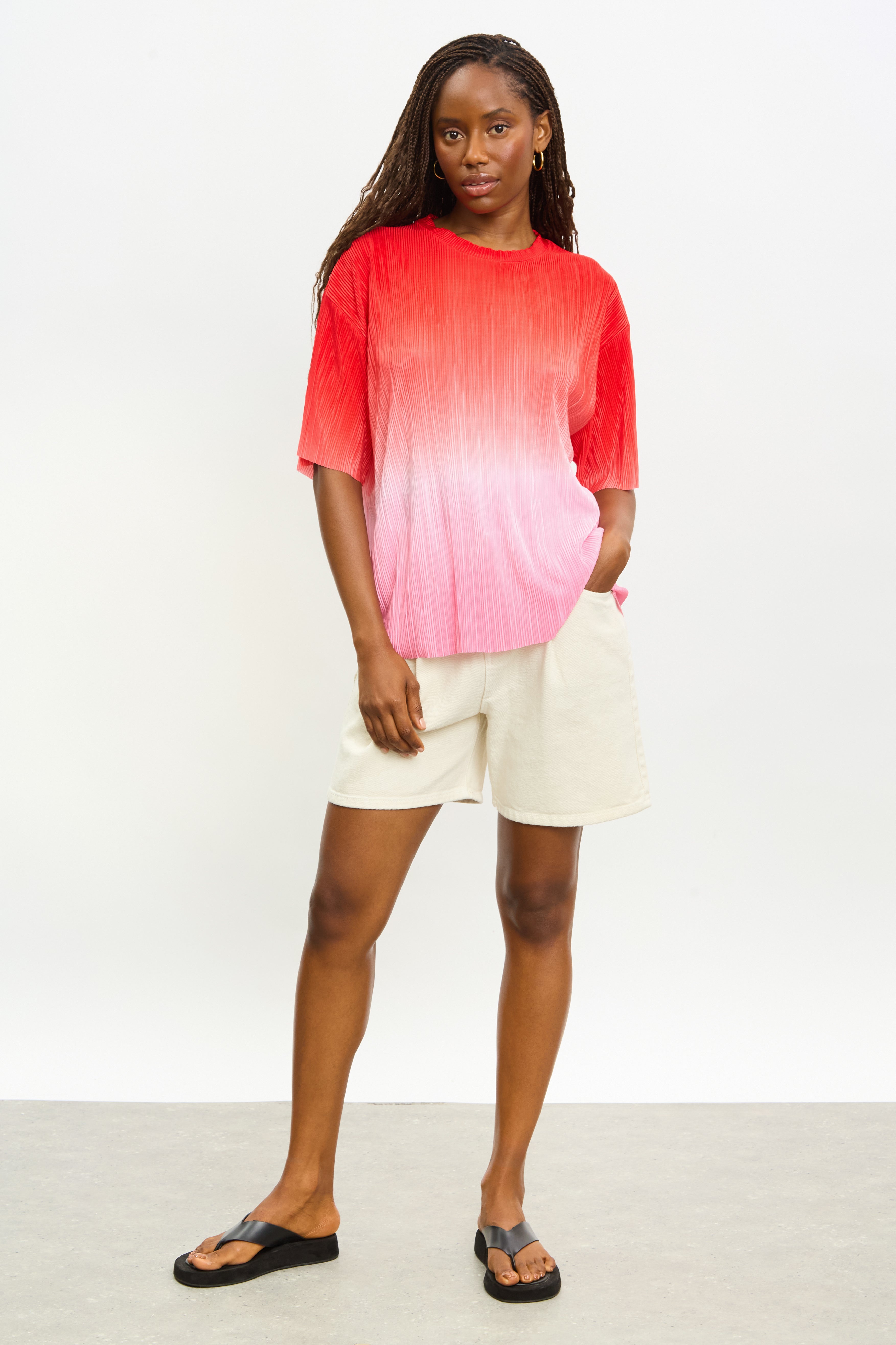 Pink and red bold ombre ribbed tee_4