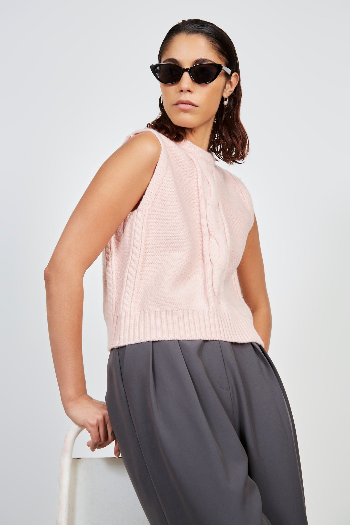 Pink cableknit sweater vest_1