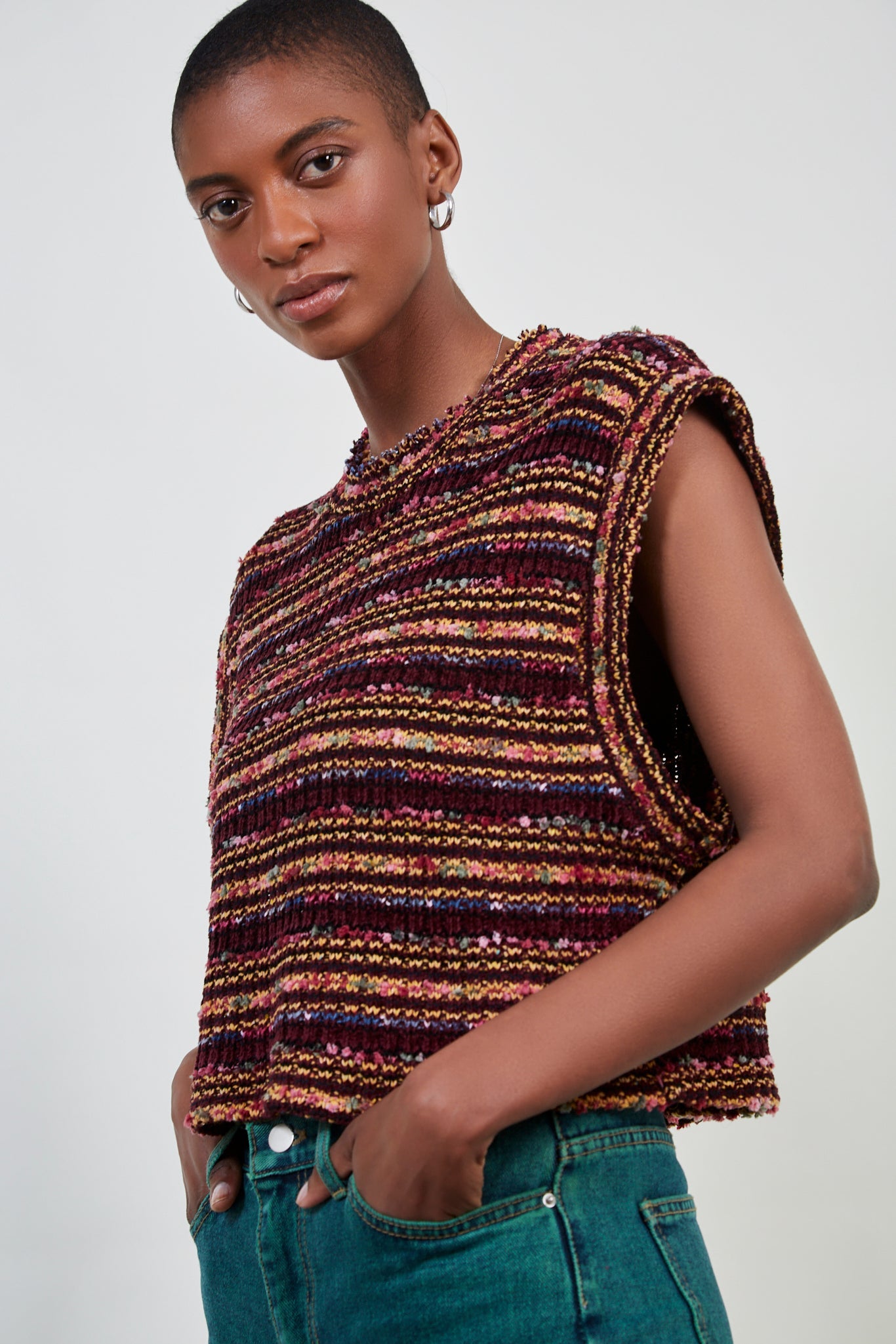 Pink multicolour striped knit vest_4