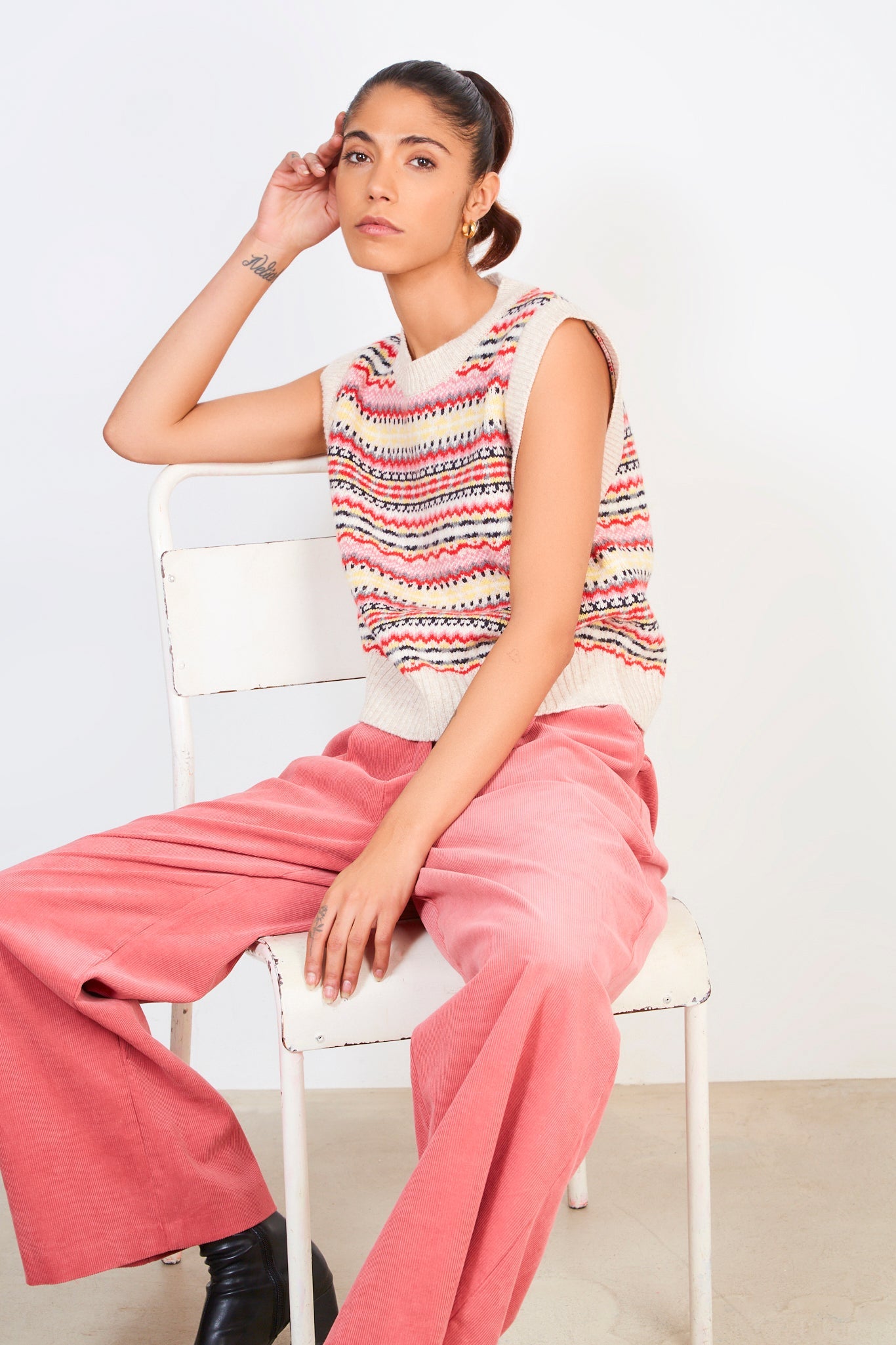 Pink red and yellow wool blend sweater vest_5