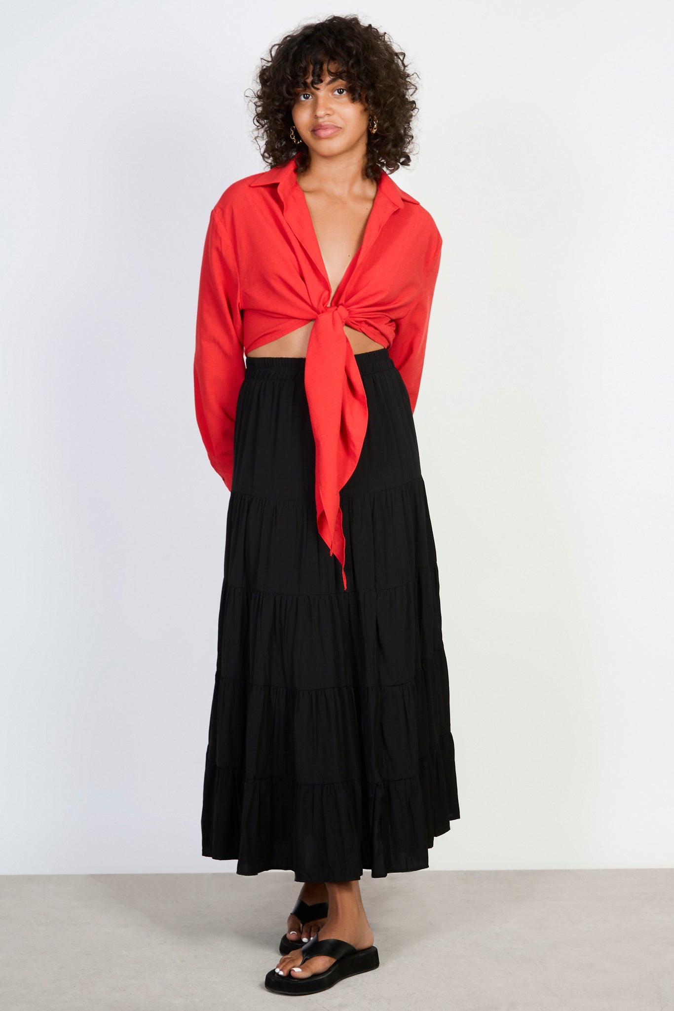 Red linen plunging tie front shirt_6