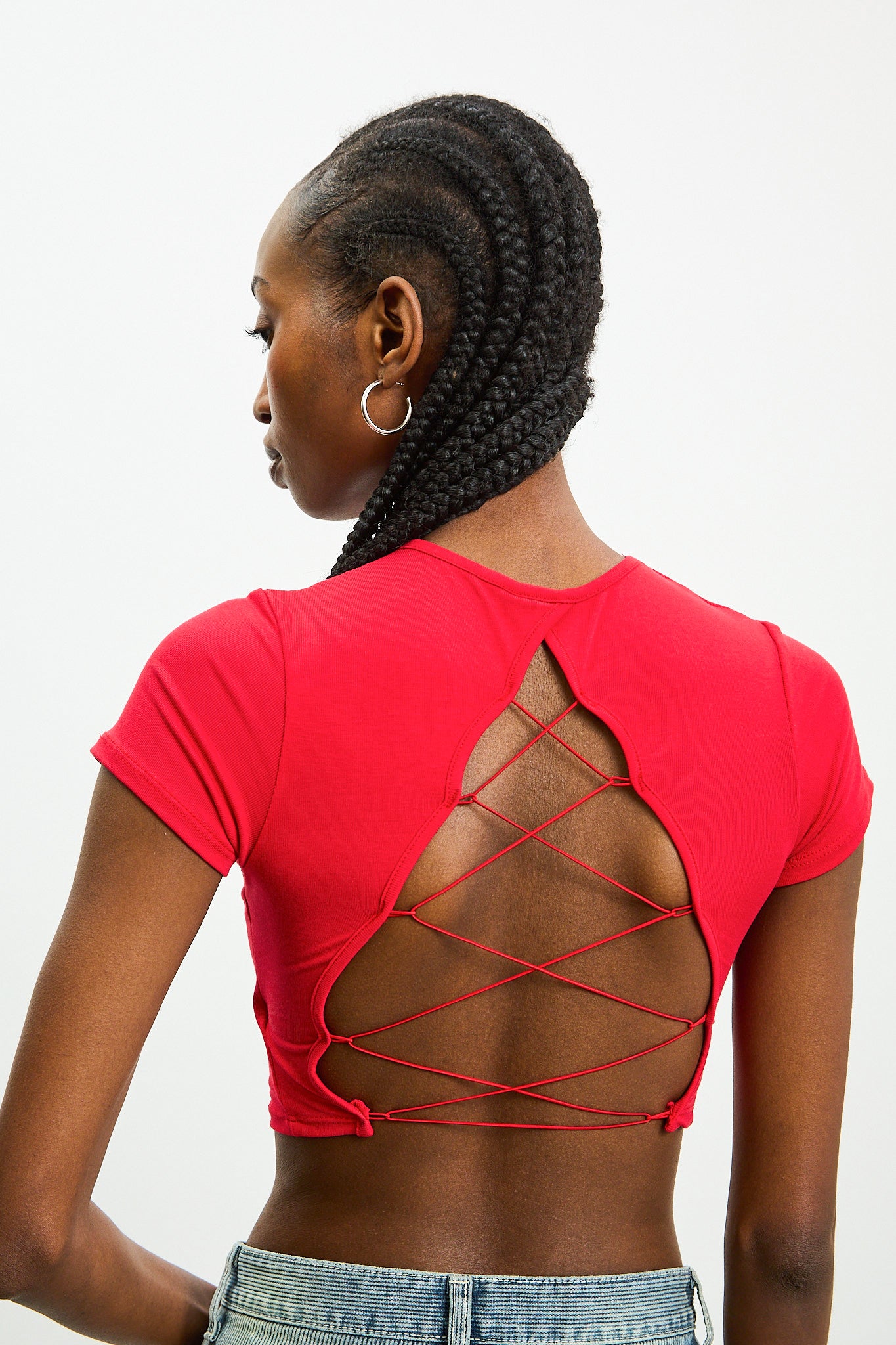 Red open cross back cropped tee_2