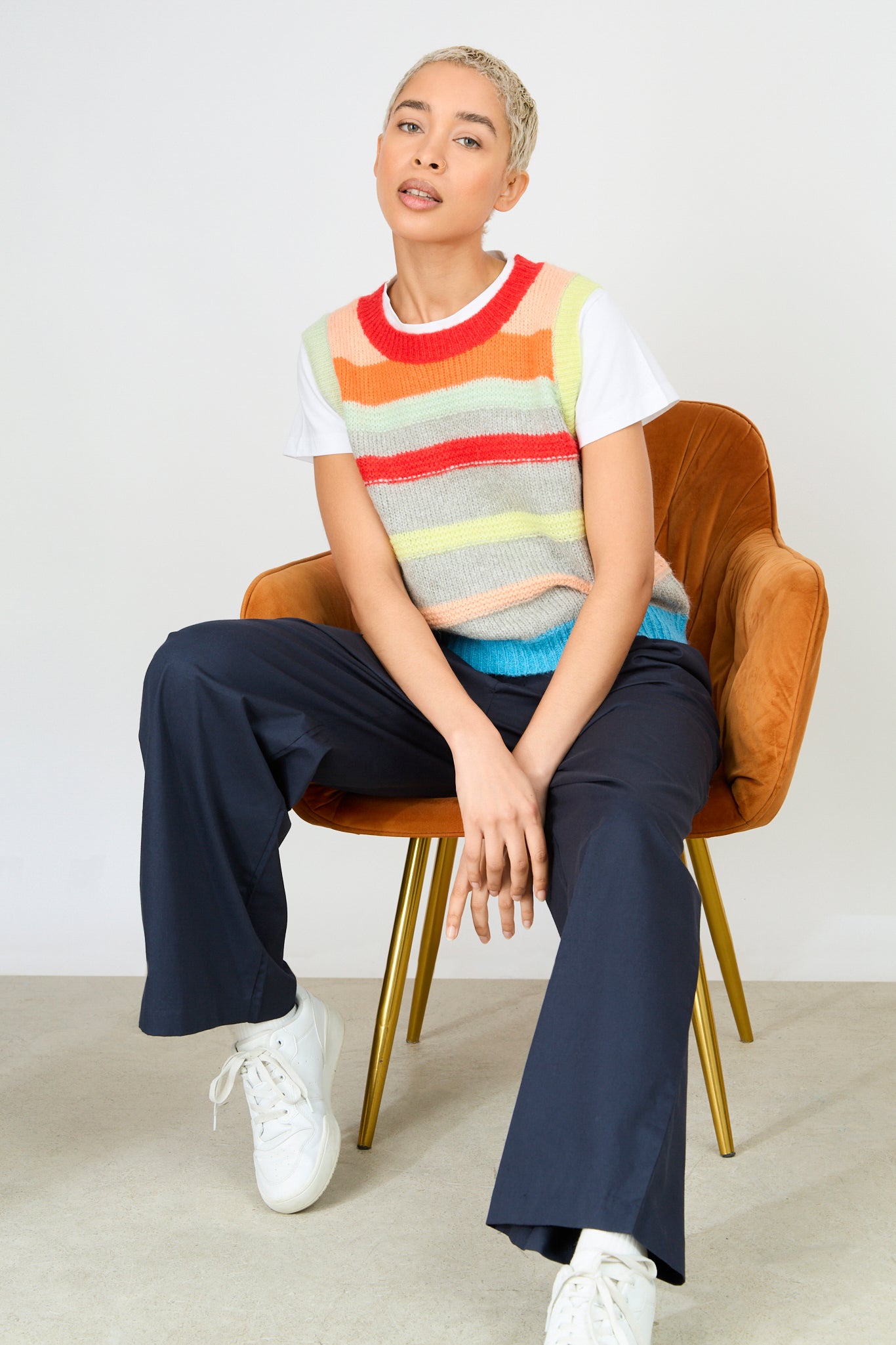 Red orange blue and grey colour block wool blend sweater vest_5