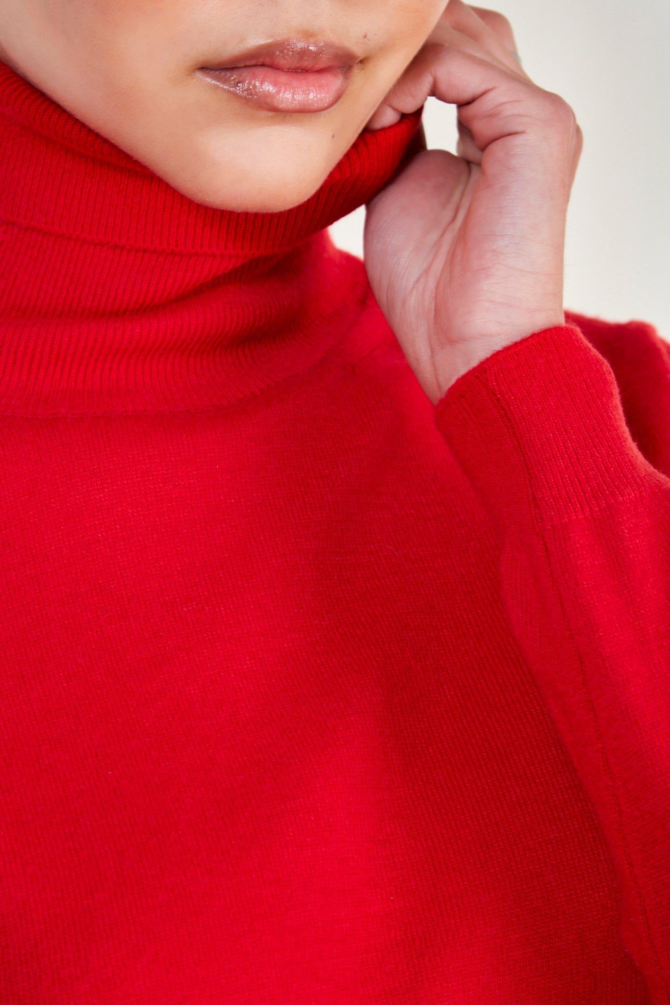 Red cashmere blend turtleneck_4