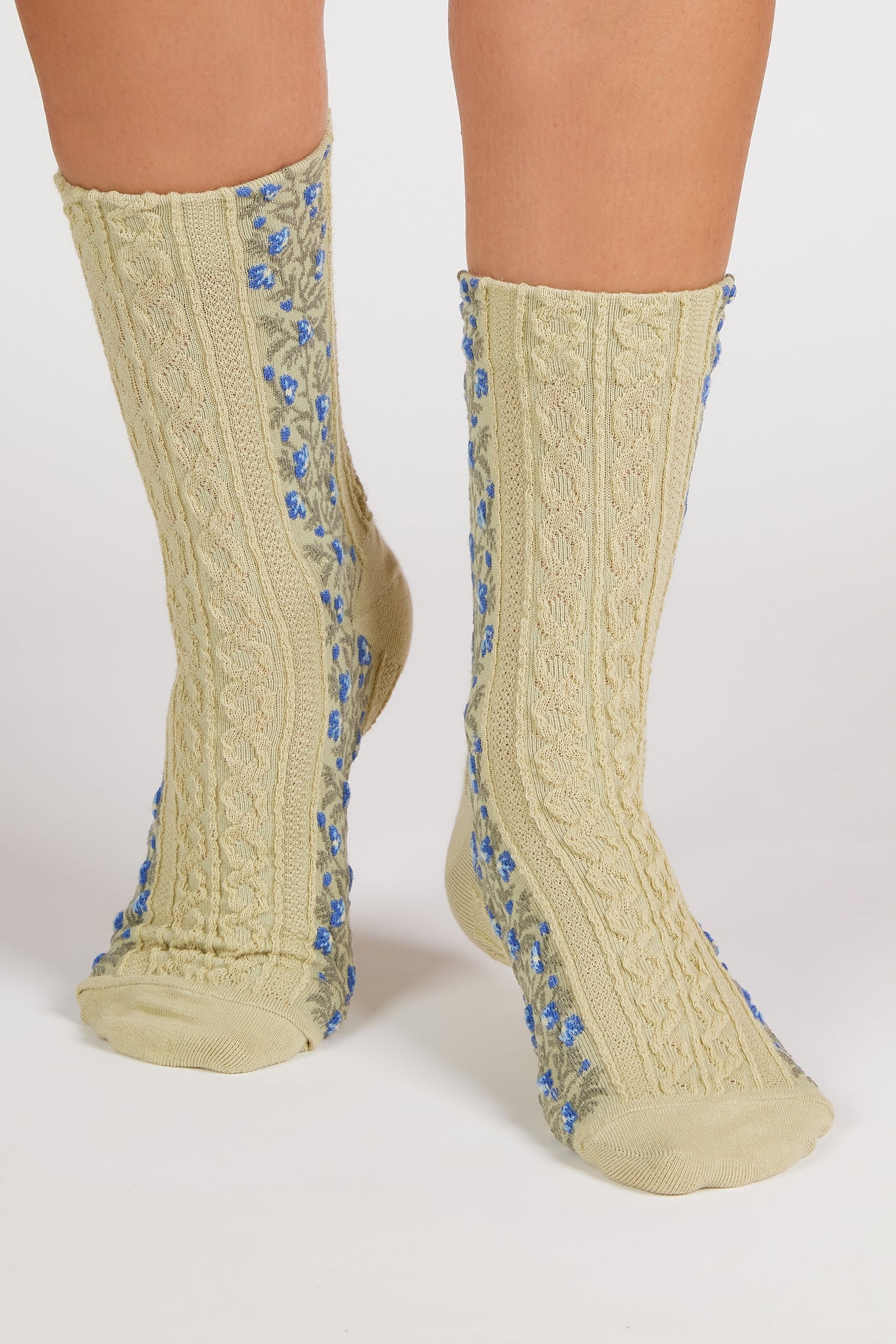 Sage green vine floral strip socks_2
