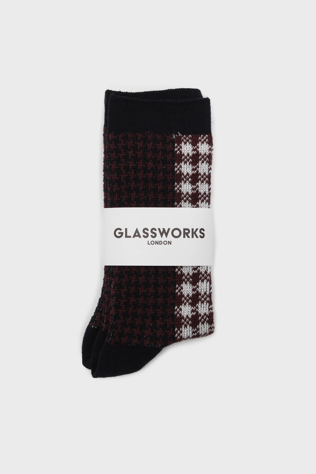 Dark brown and white jacquard checked socks_4