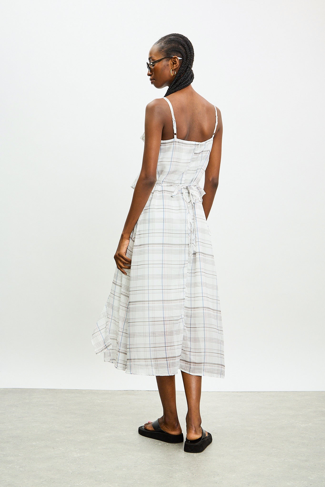 White and grey plaid cross ruffle midi dress_2