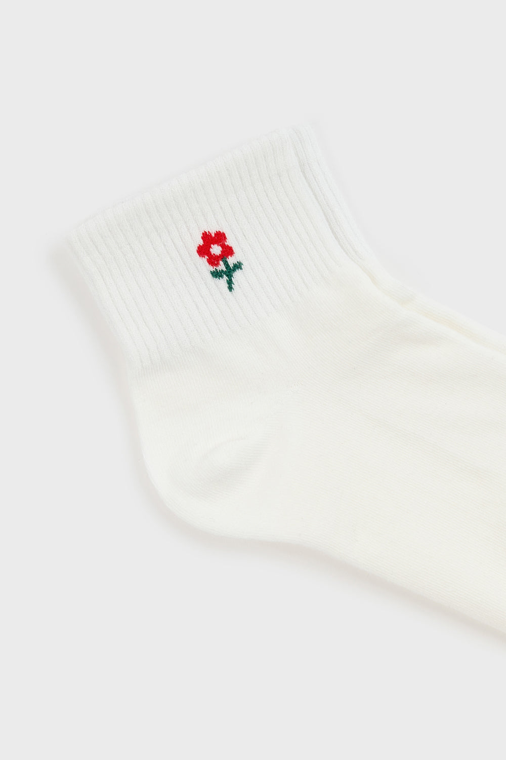 White and red tiny daisy socks_2