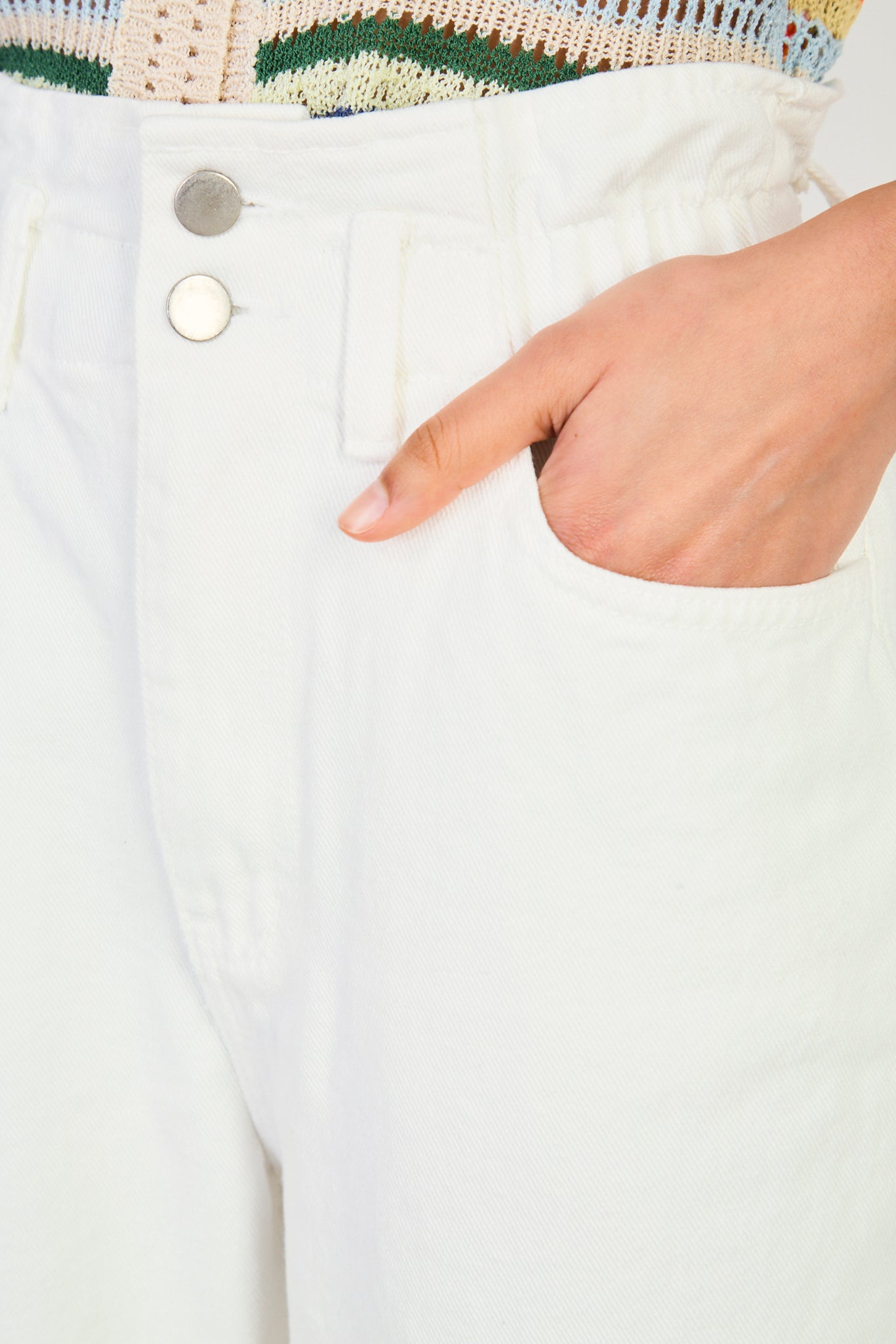 White bag waist jeans_3