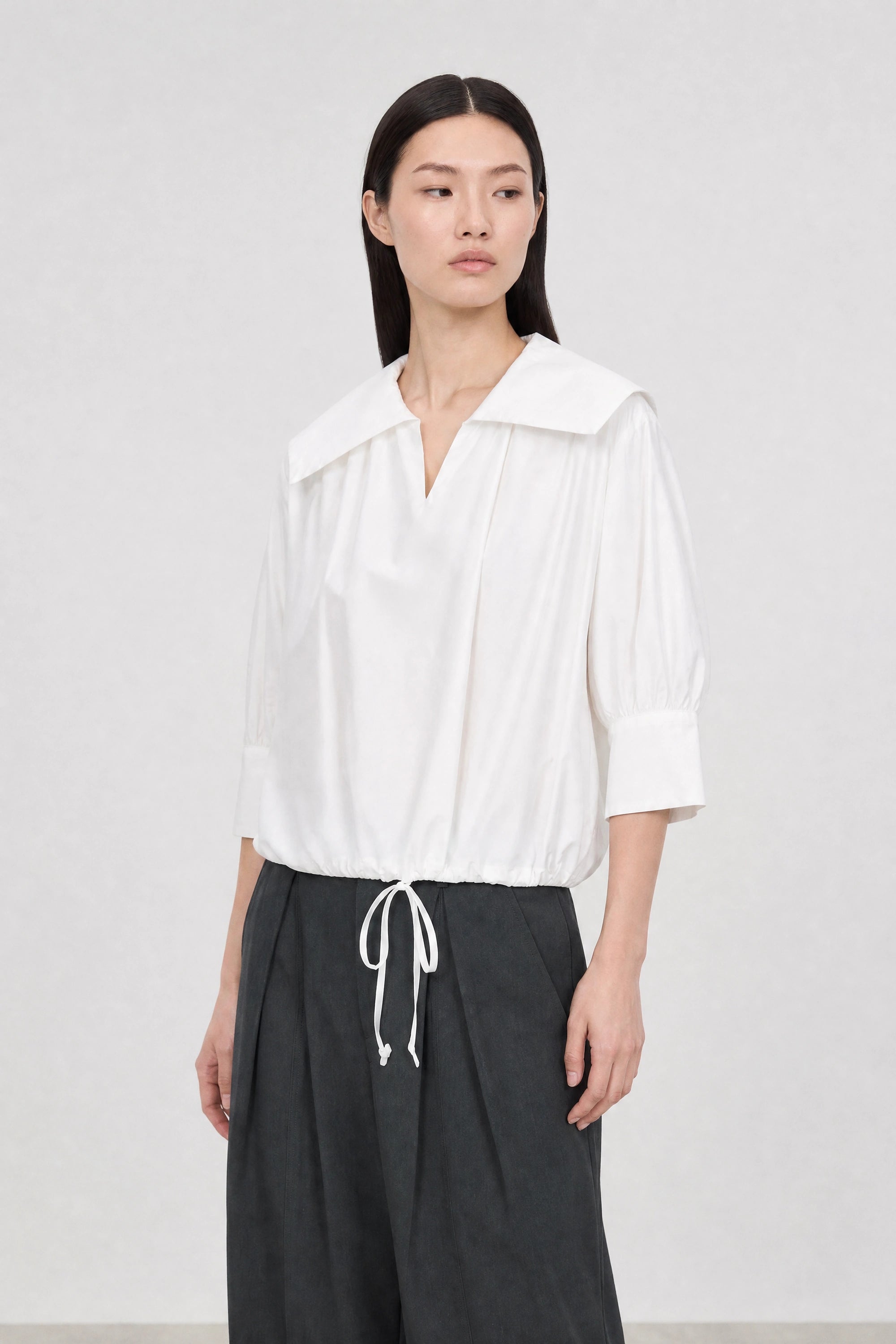 White blue giant collar drawstring hem blouse_1