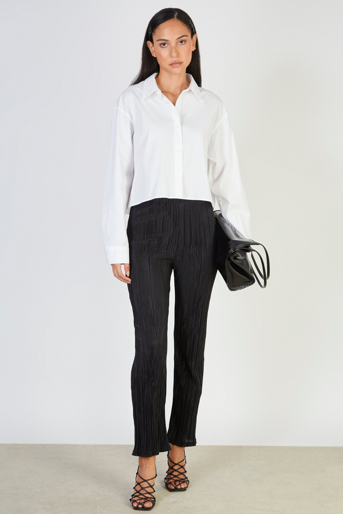 White box pleat back shirt_5