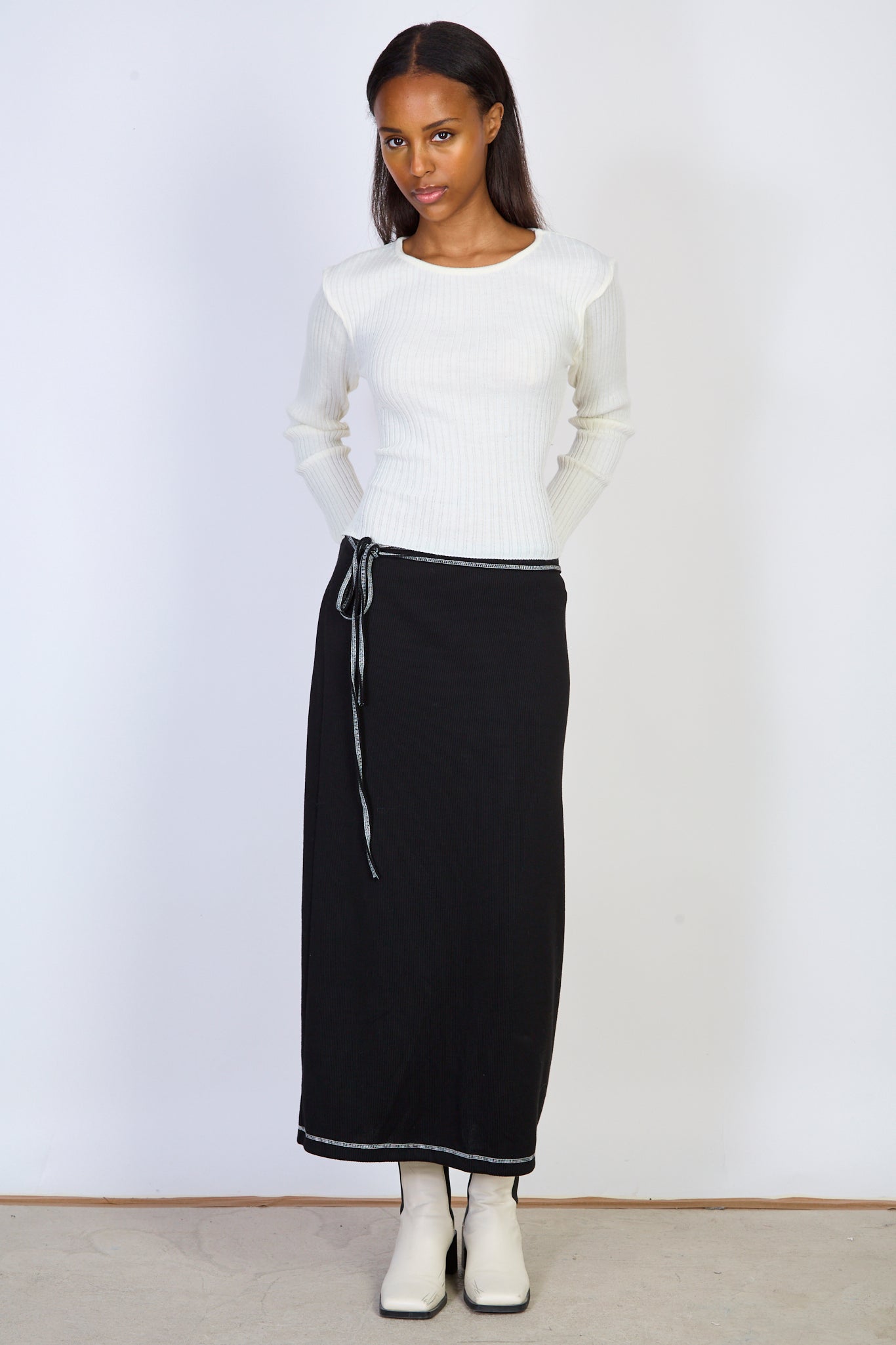 White cross tie back knit top_4