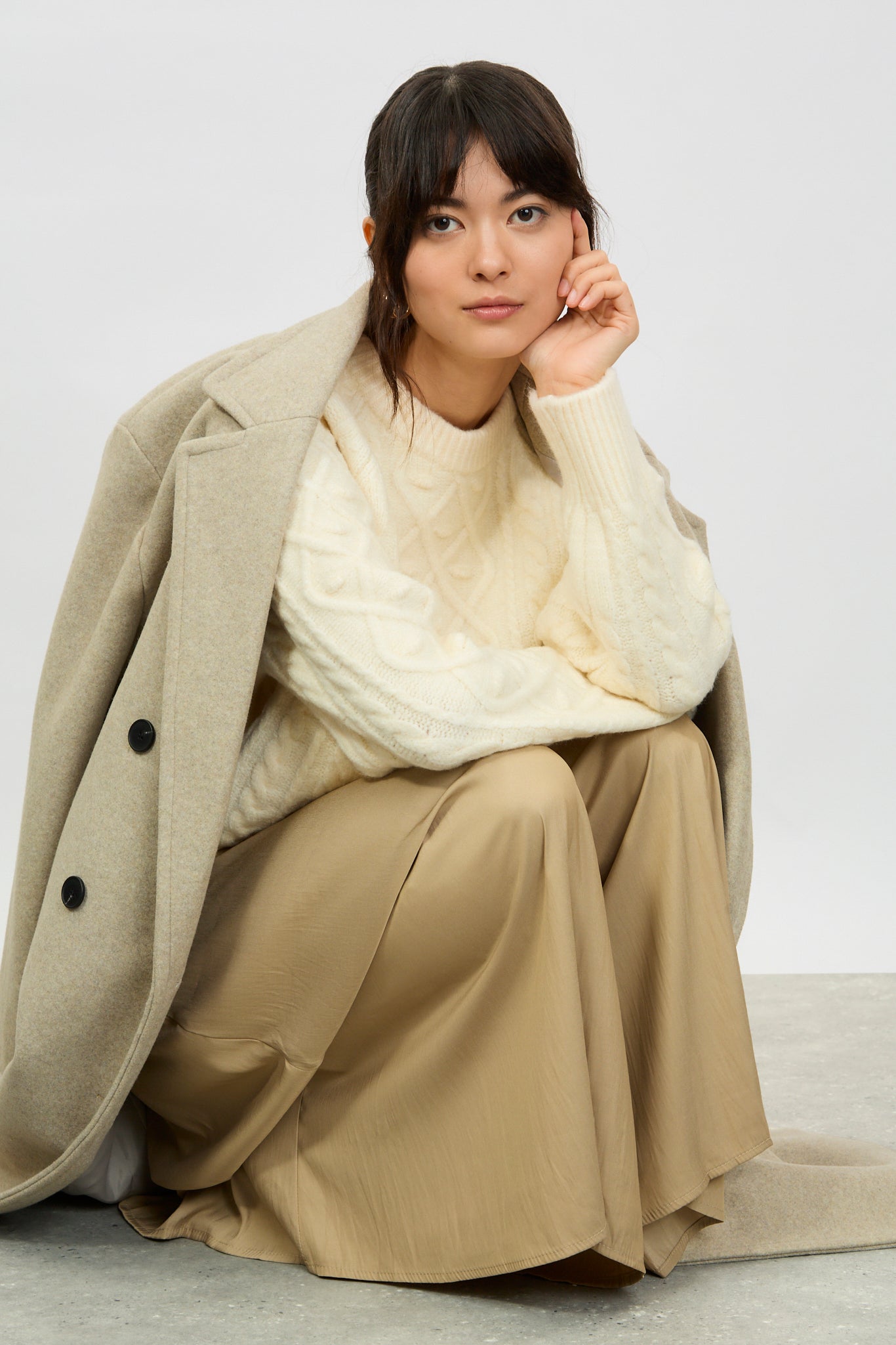 White diamond sleeve cable knit jumper_5