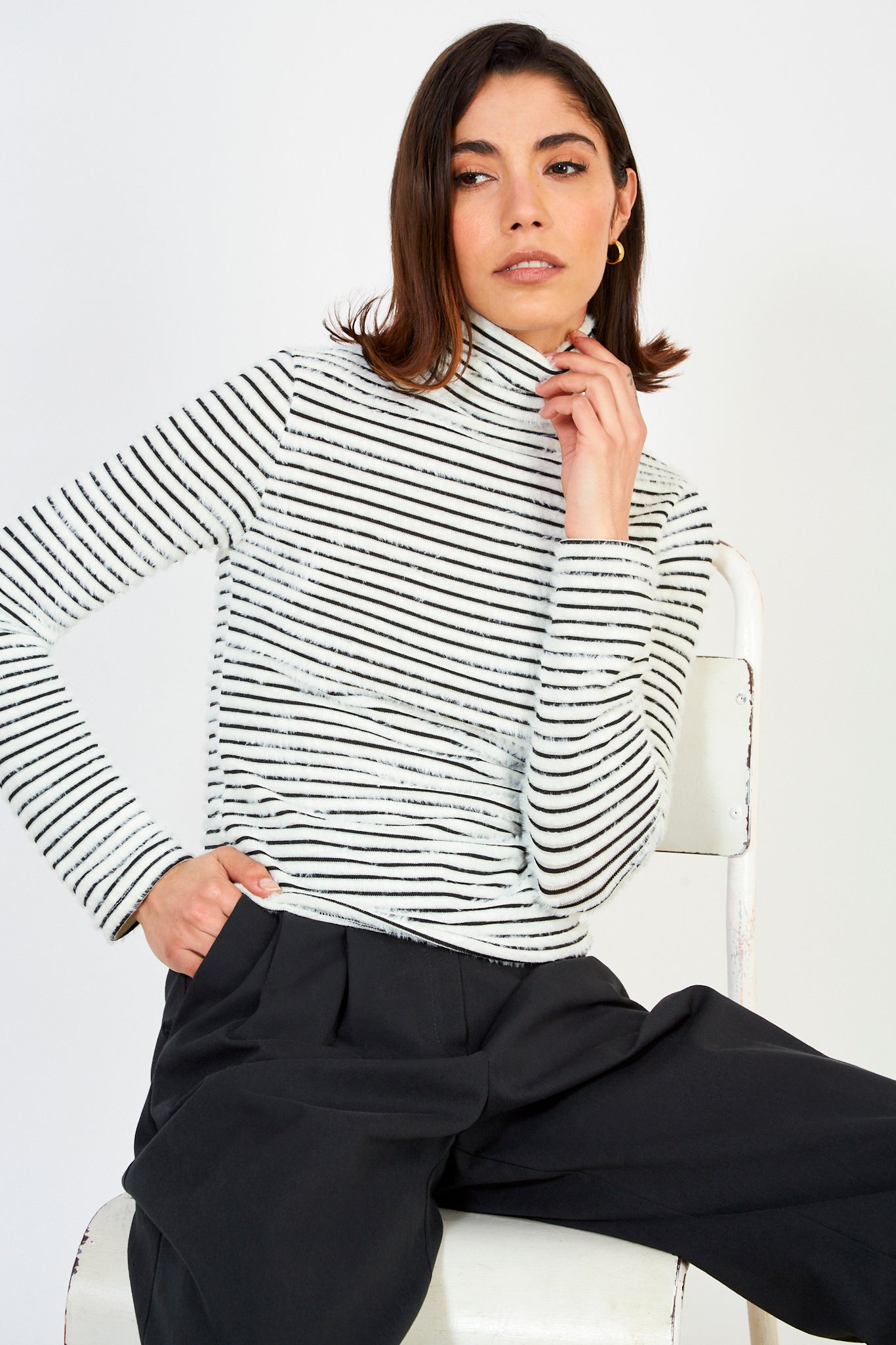 White fuzzy horizontal stripe turtleneck_1
