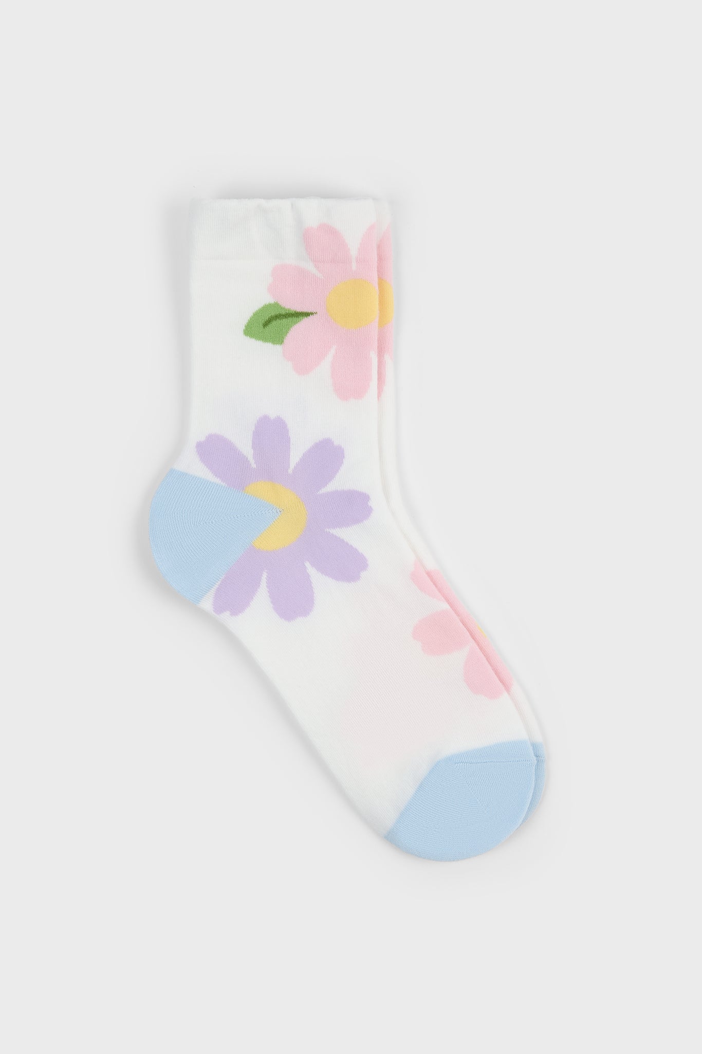 White giant graphic flowers socks_1