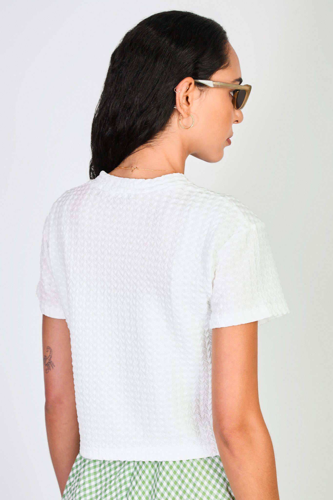 White herringbone textures short sleeved top_2