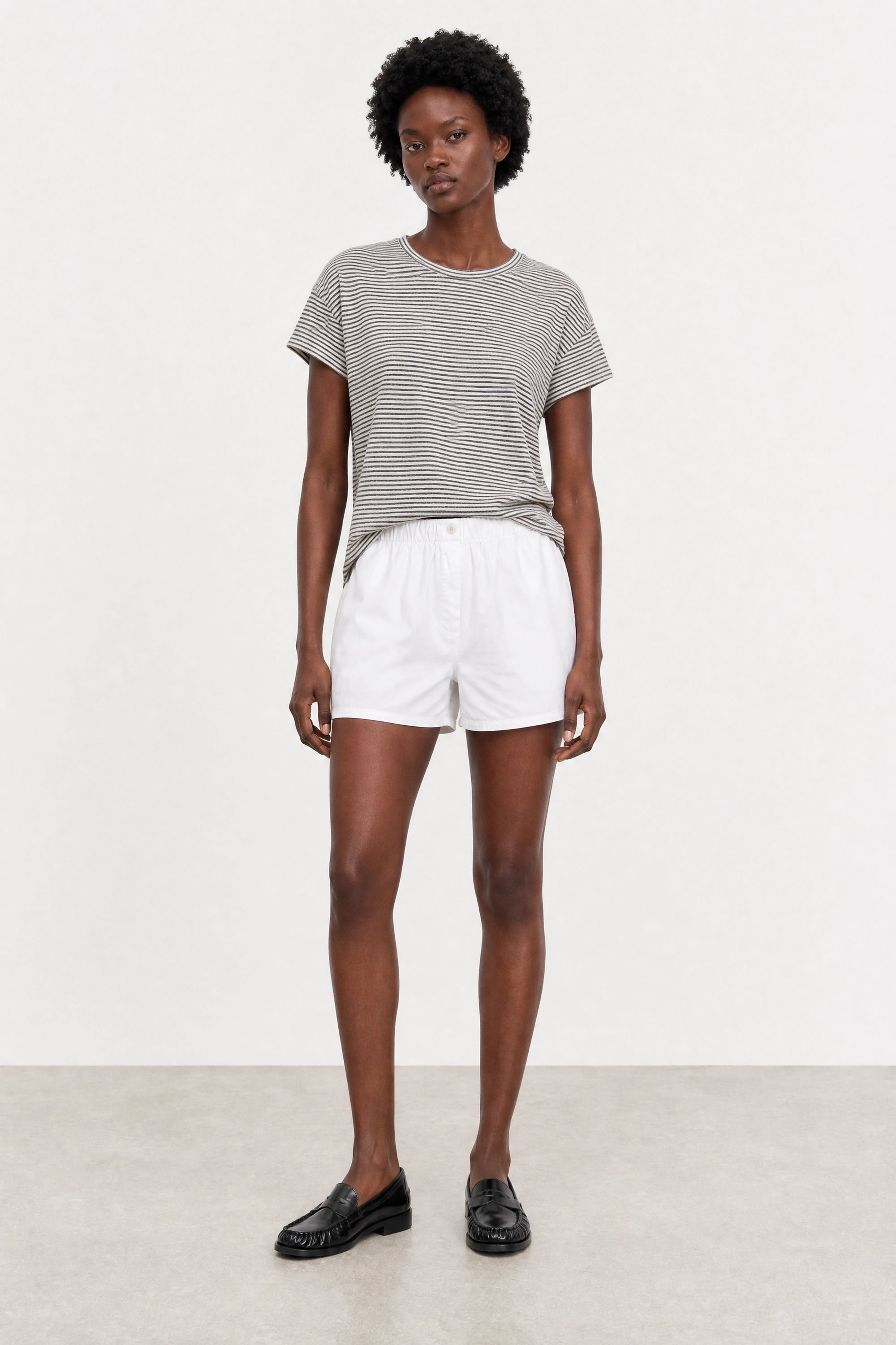 White ruched waist simple tailored shorts_4
