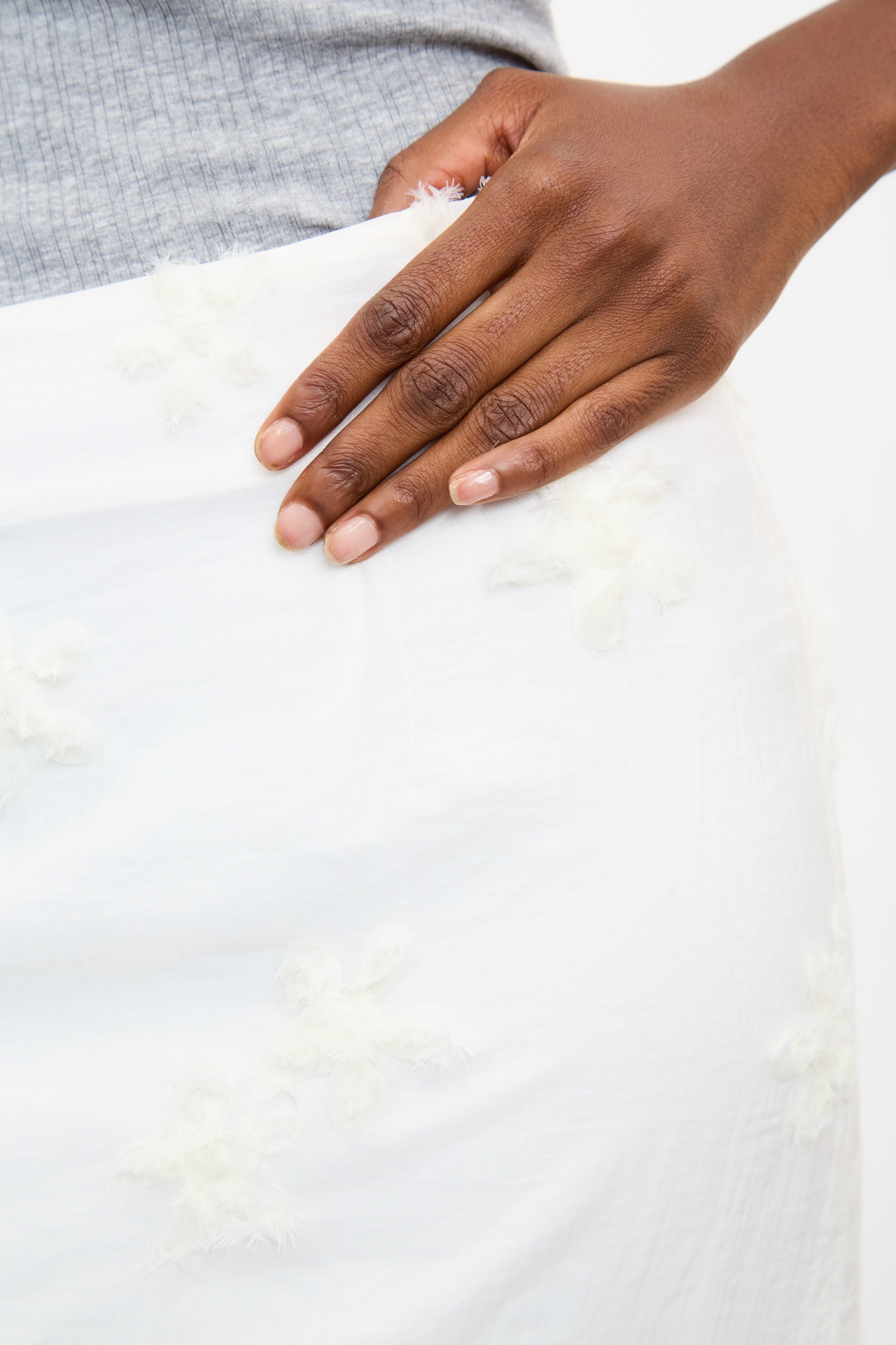 White textured floral skirt_3