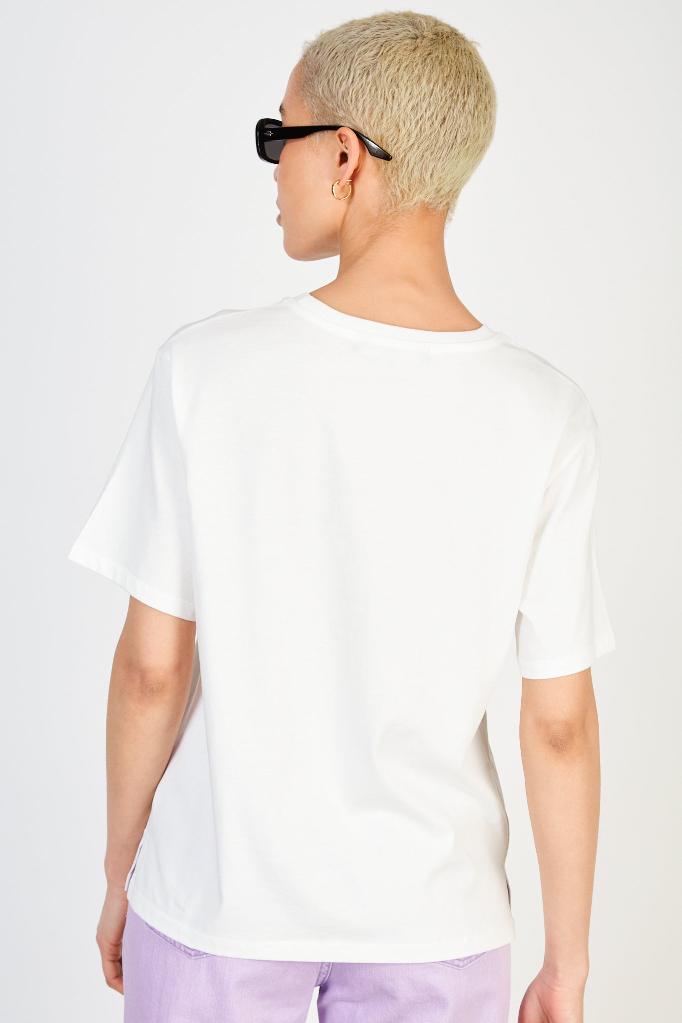 White vintage texture t-shirt_2