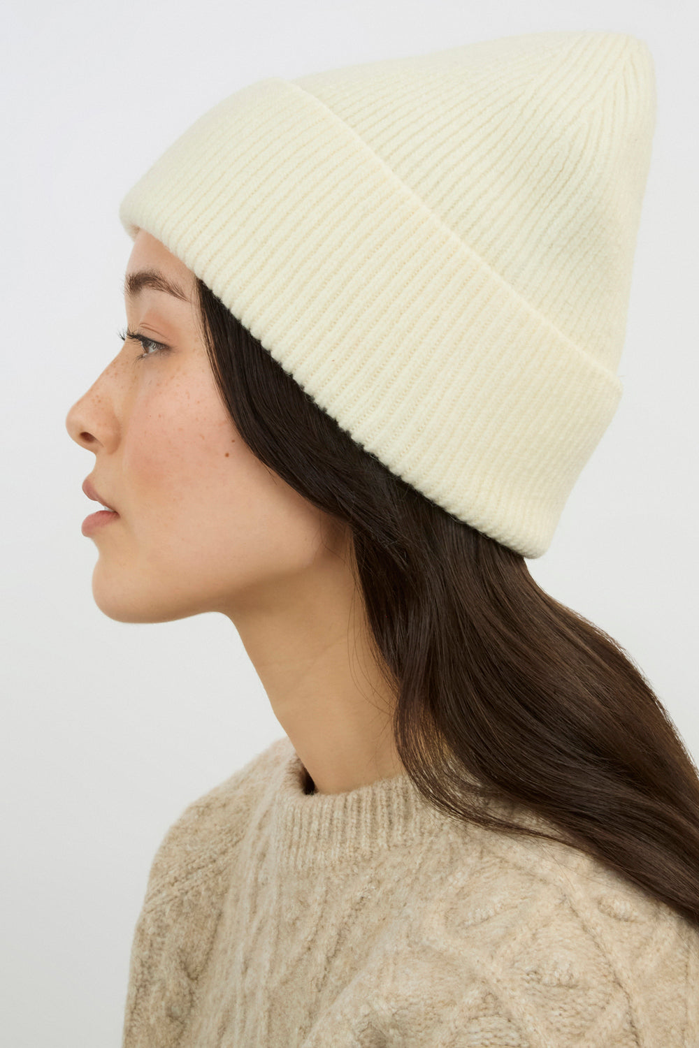 White wool blend ribbed beanie hat_4