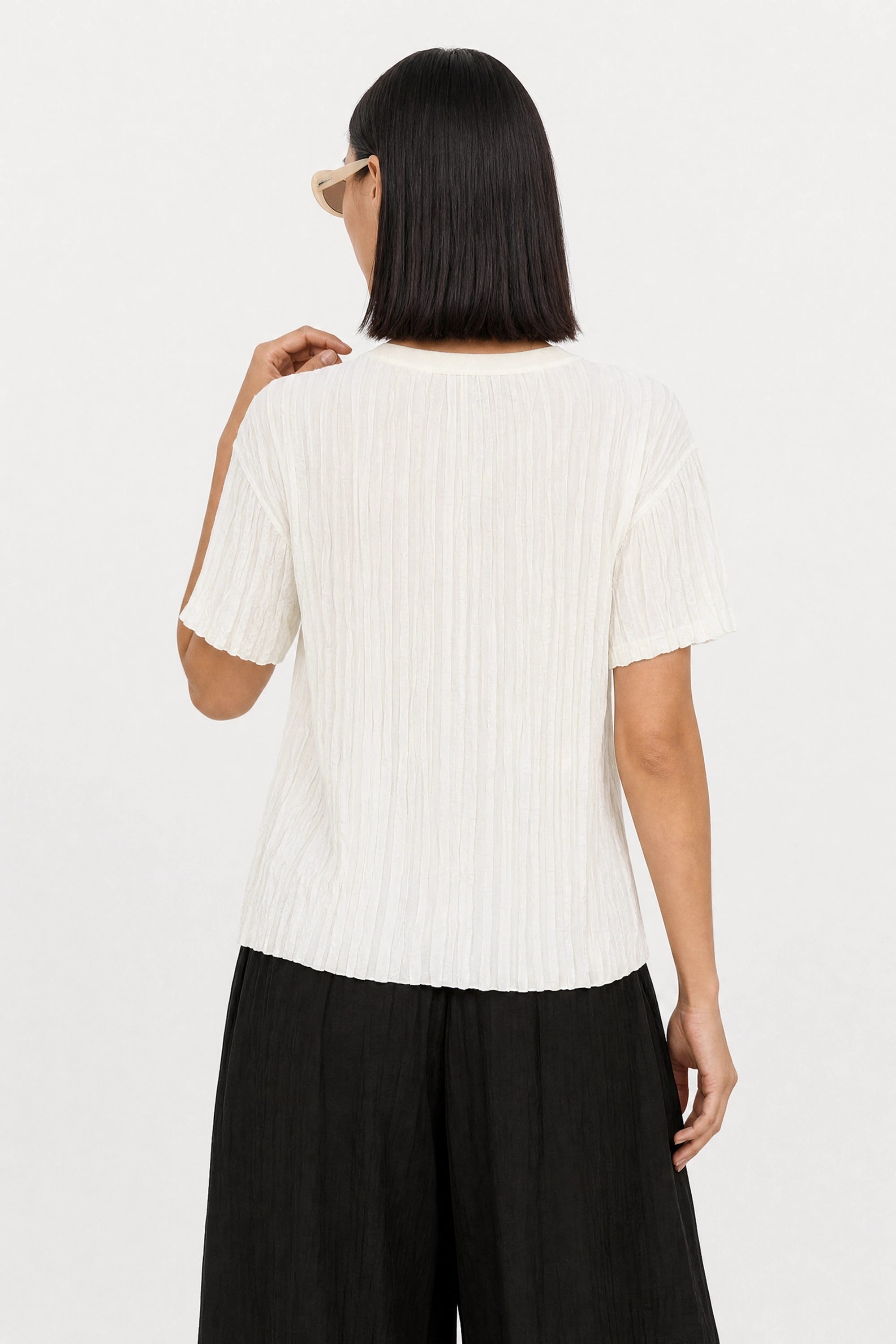 White floaty sheer strips short sleeve top_3