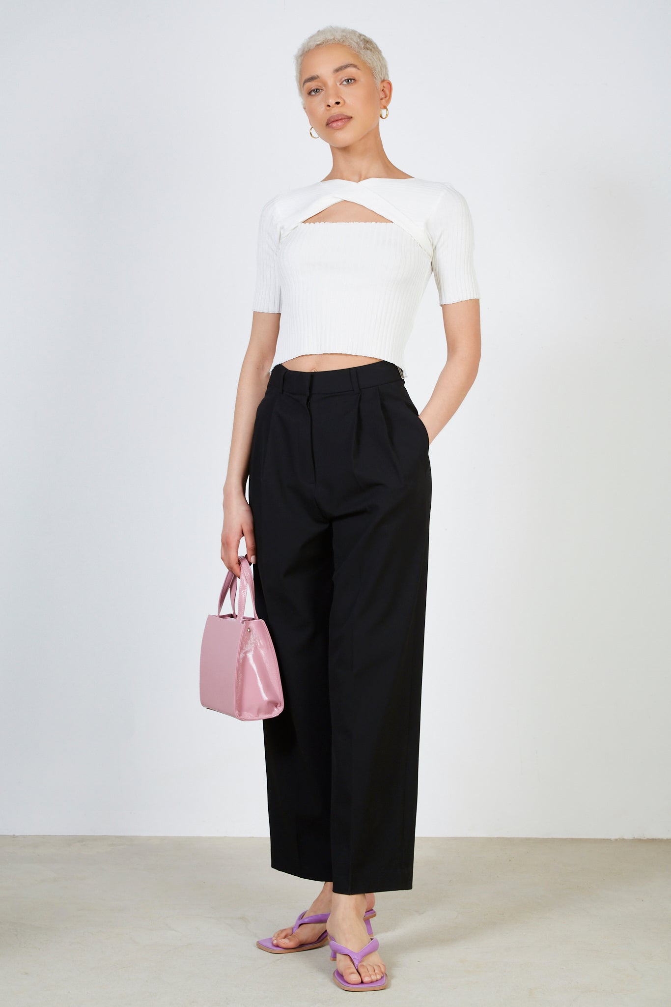 White cross panel peek front knit tee_3