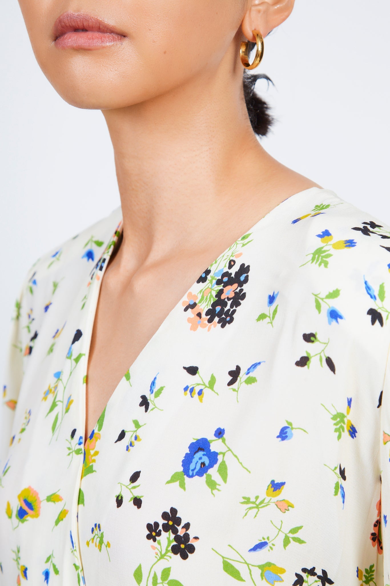 White floral print short sleeved midi dress_4