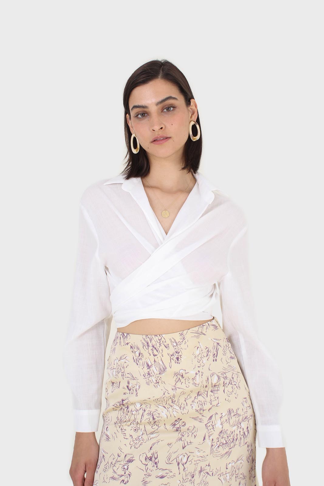 White linen plunging tie front shirt_1