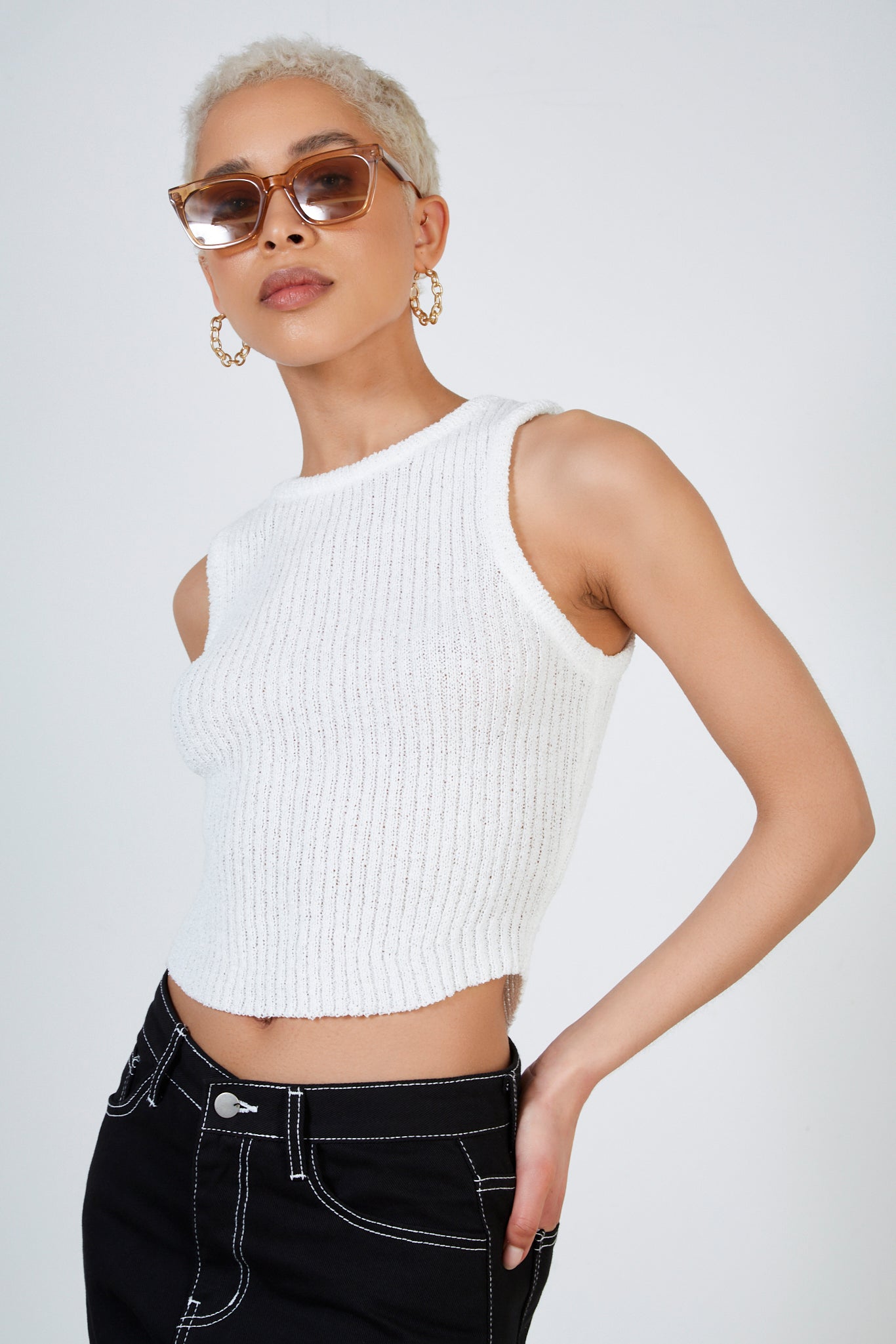 White ribbed round neck tank_1