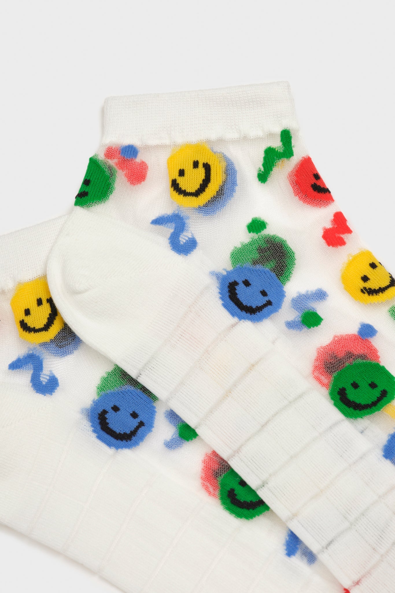 White sheer multicolour smiley face socks_4