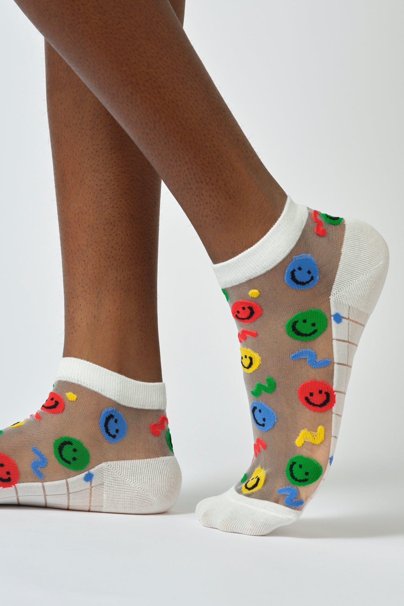 White sheer multicolour smiley face socks_1
