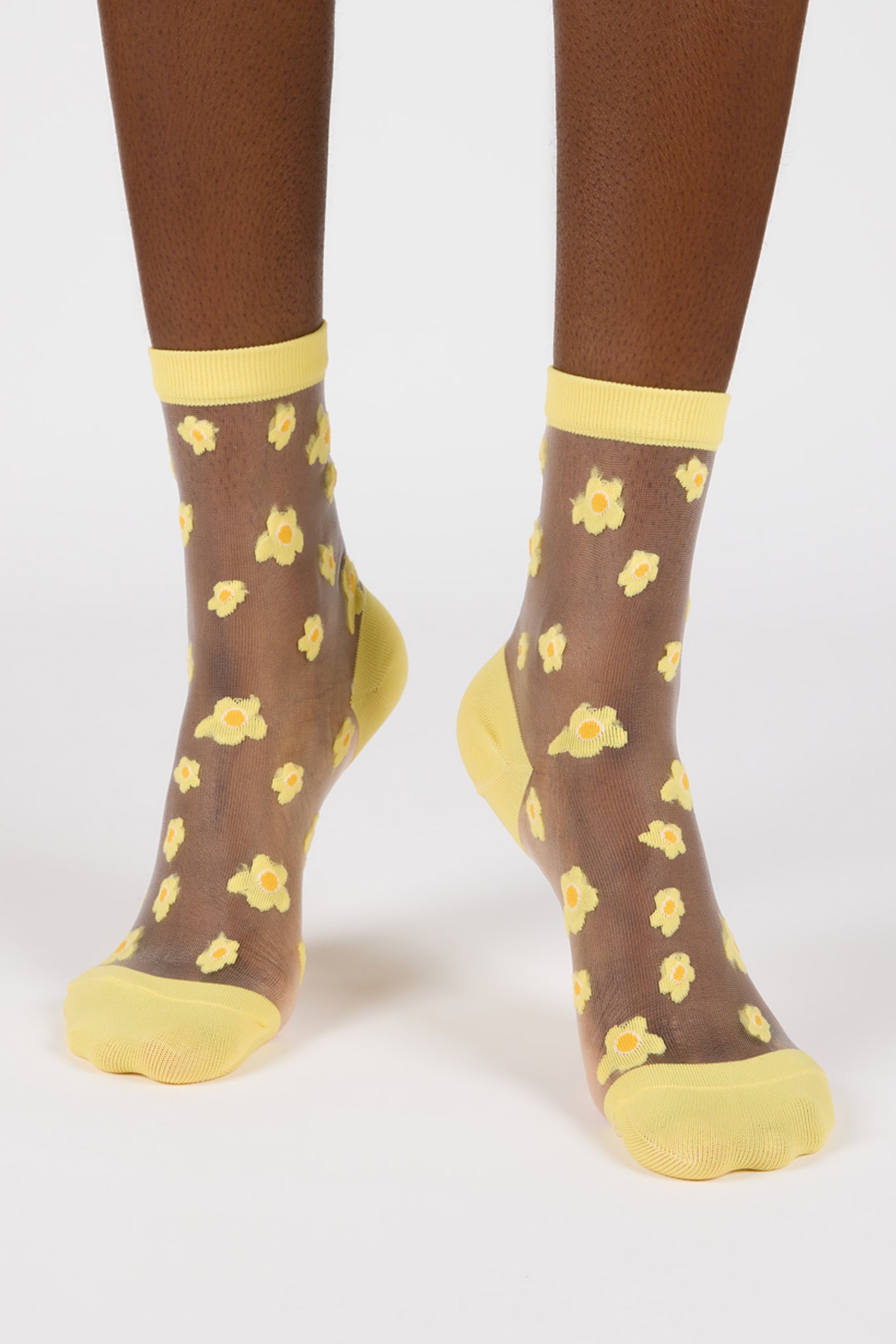 Yellow mixed flower sheer socks_1