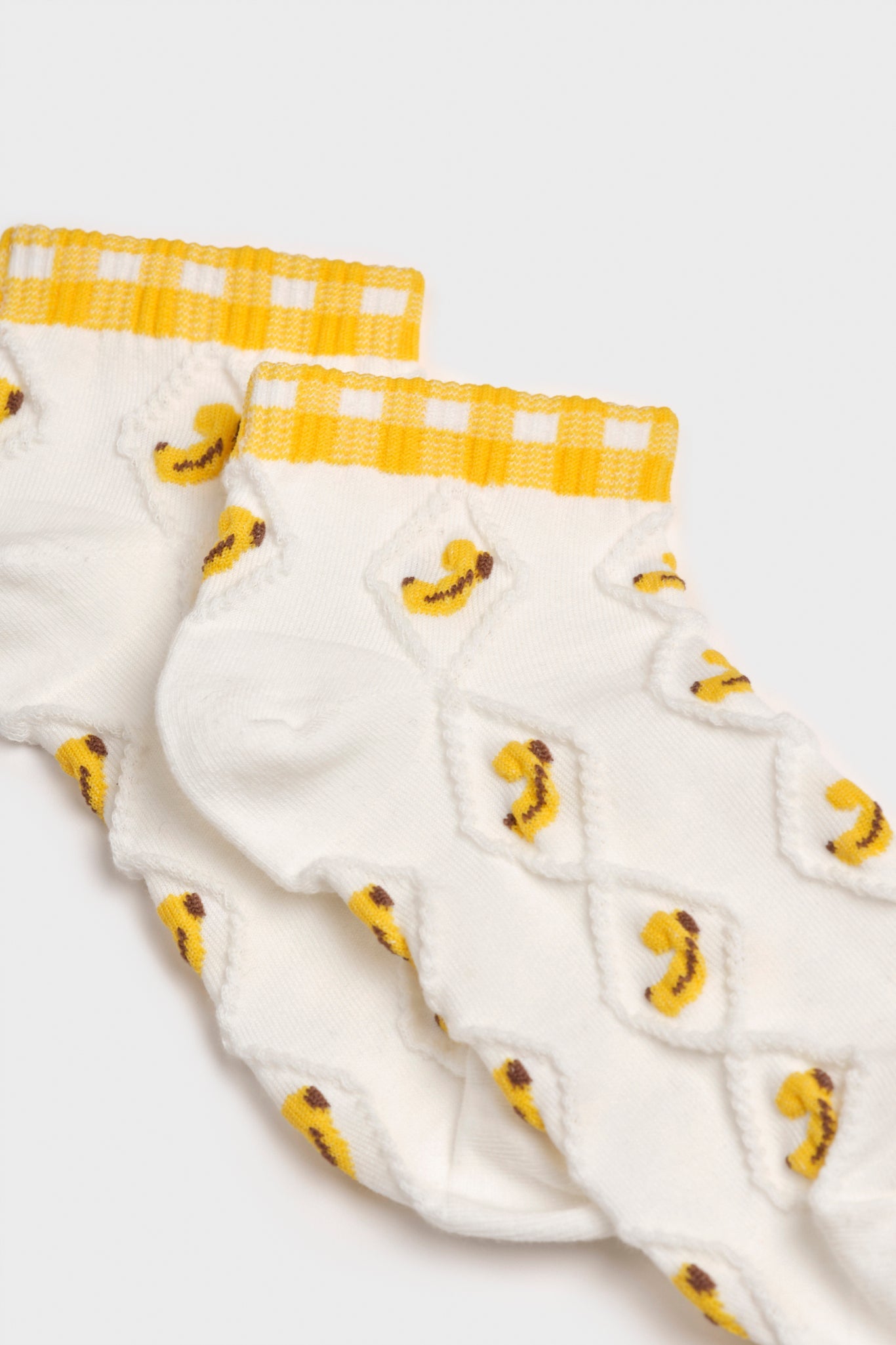 Yellow gingham banana socks_4