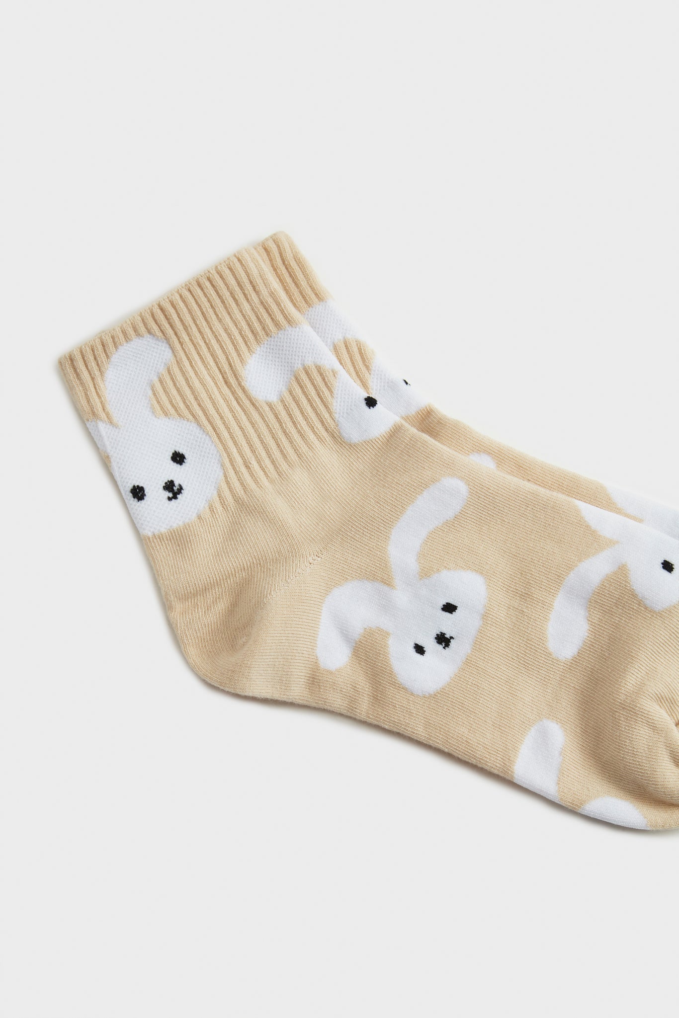 Beige and white 'Zodiac Rabbit' floppy ears socks_3