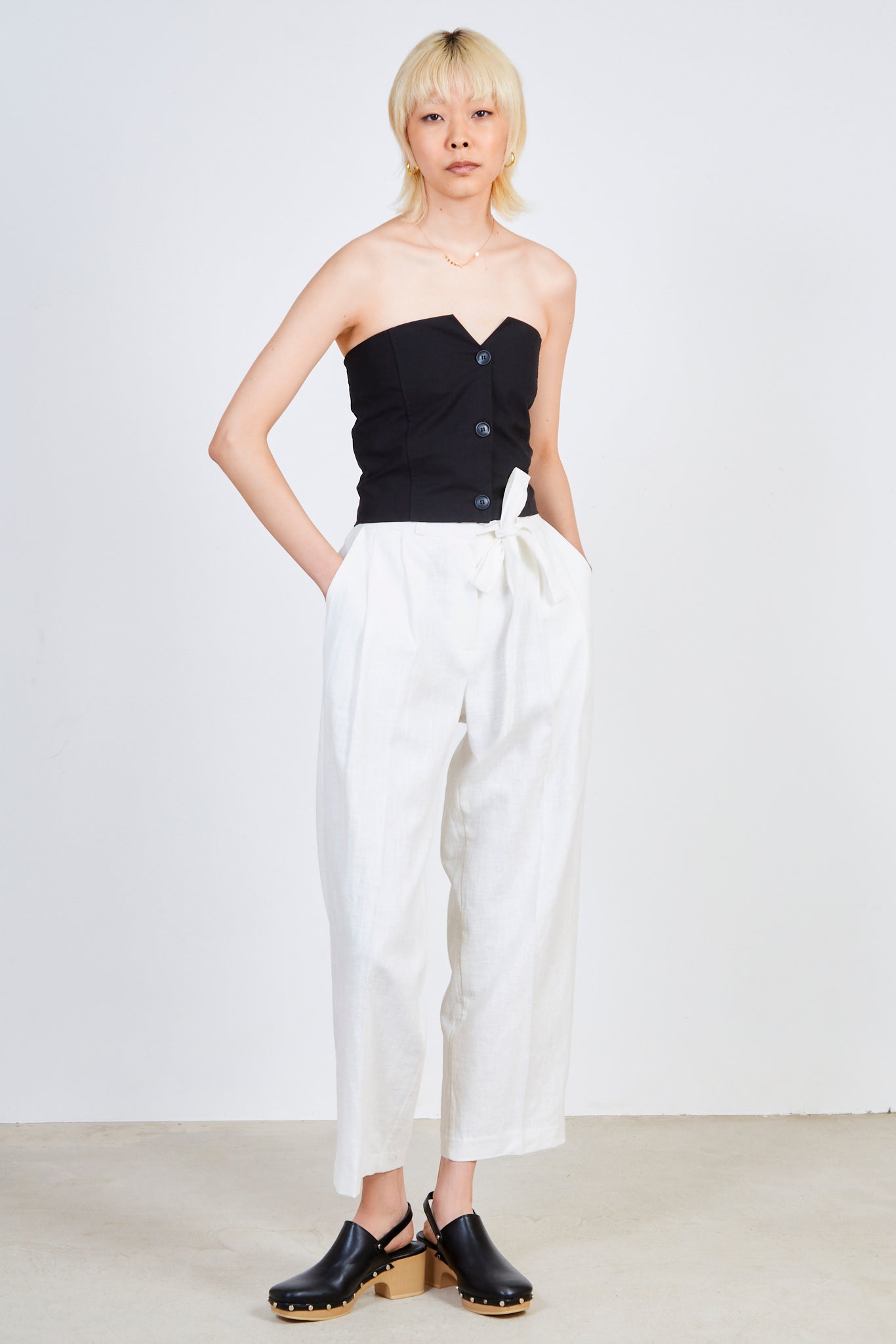 Black button front strapless top_3